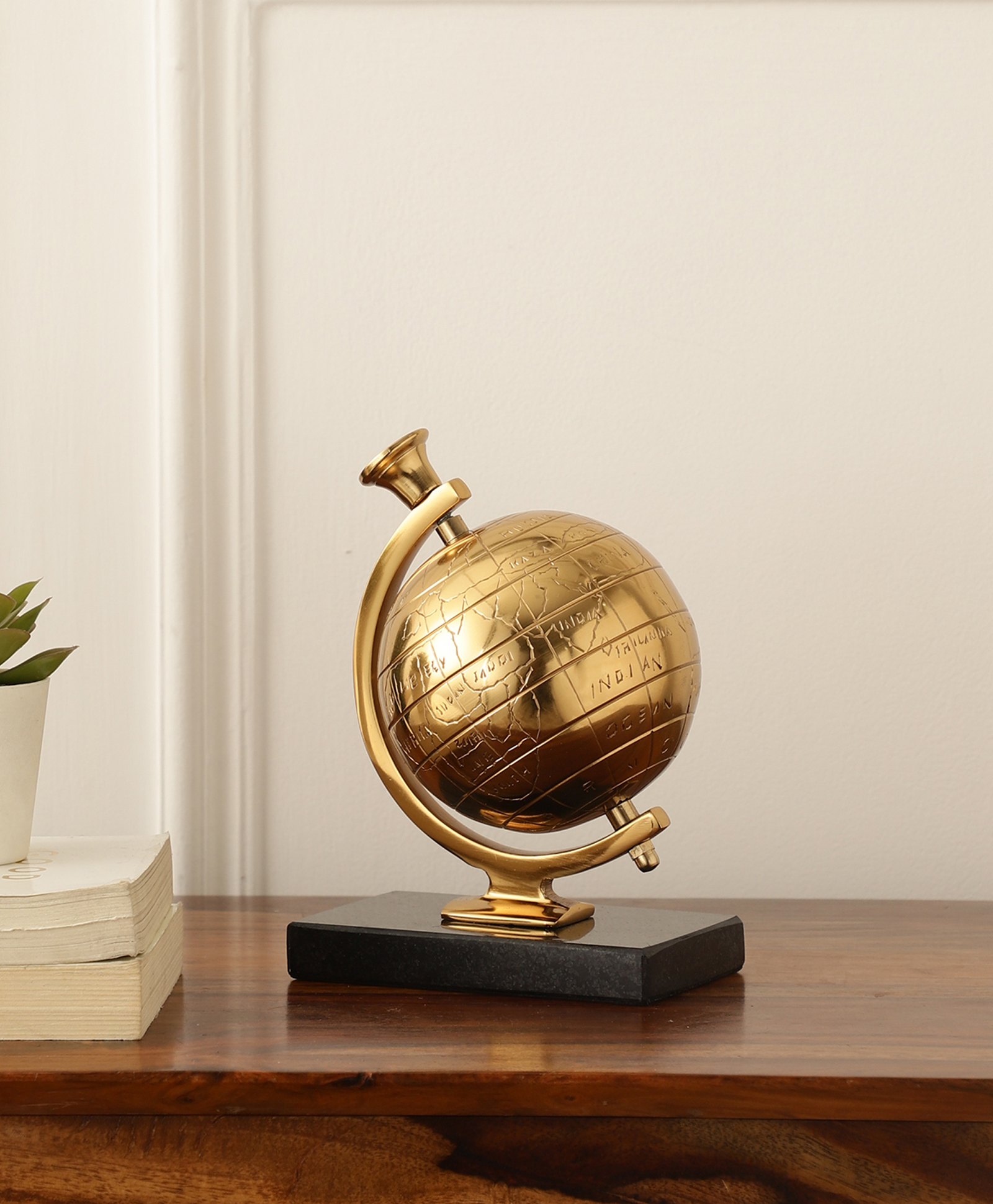 De Maison Décor Miniature Metal Earth Gold with Black Marble Base-image-47