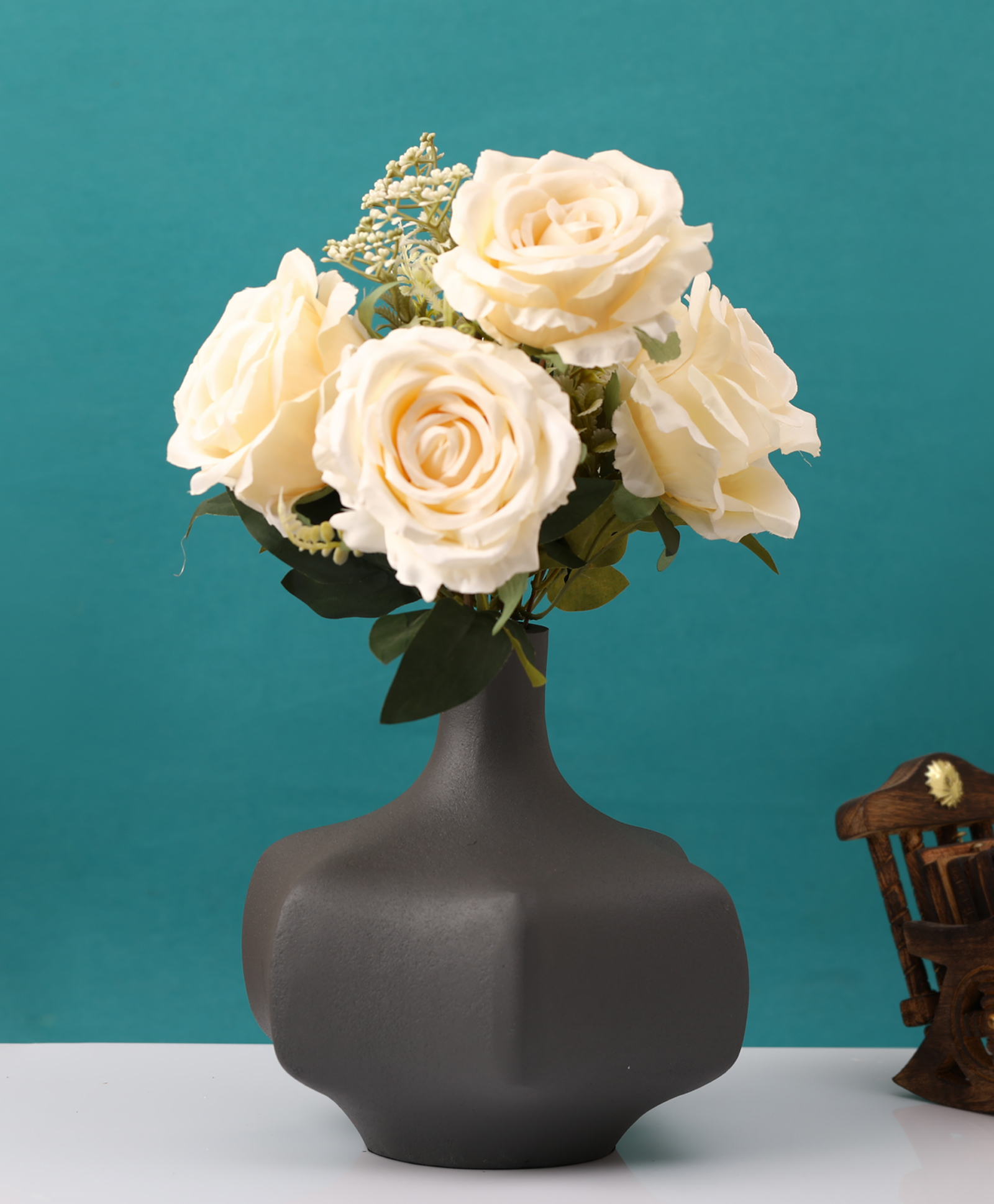 De Maison Decor Verdant Metal grey texture Vase-image-34
