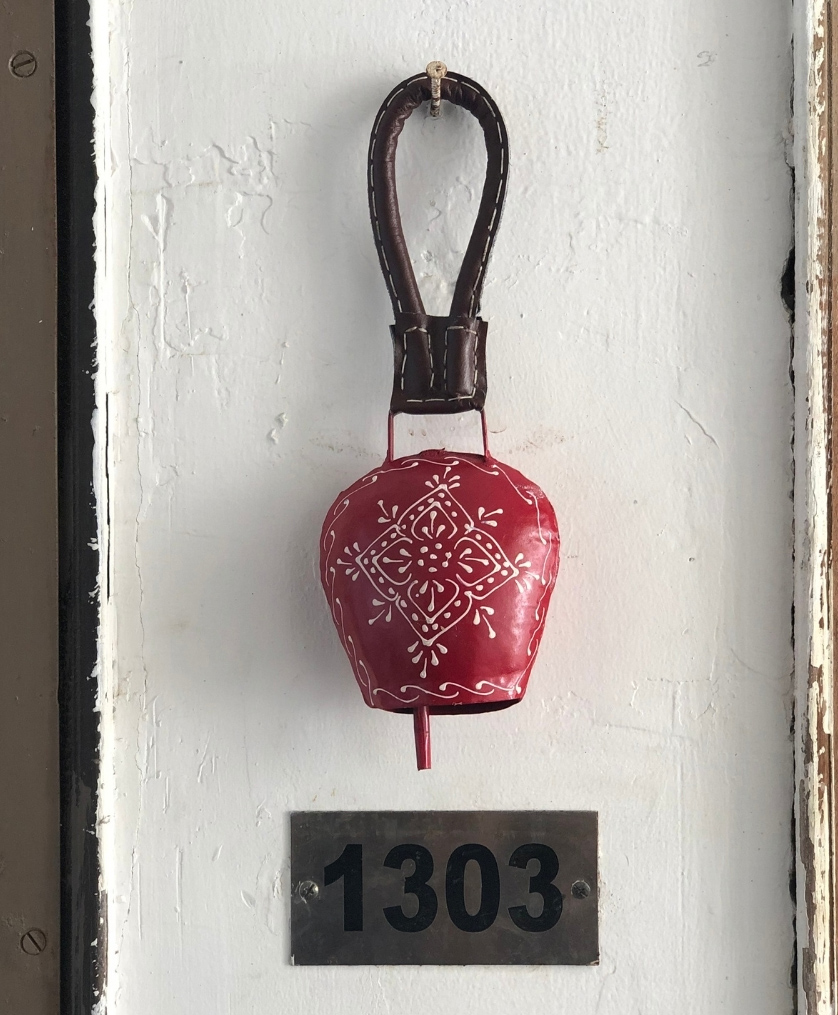 Jasmey Homes | Medium Sized | 'Positive Vibes' Bell for Home Decor (Red)-picture-32