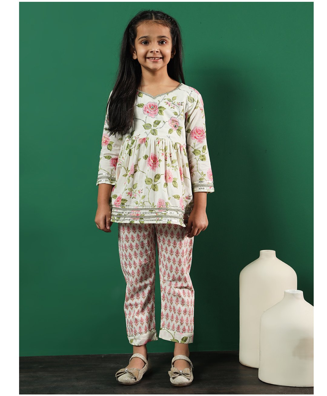 READIPRINT Three Fourth Sleeves Floral Printed Shimmer Embellished Cotton Kurta With Pant  - Pink-picture-26