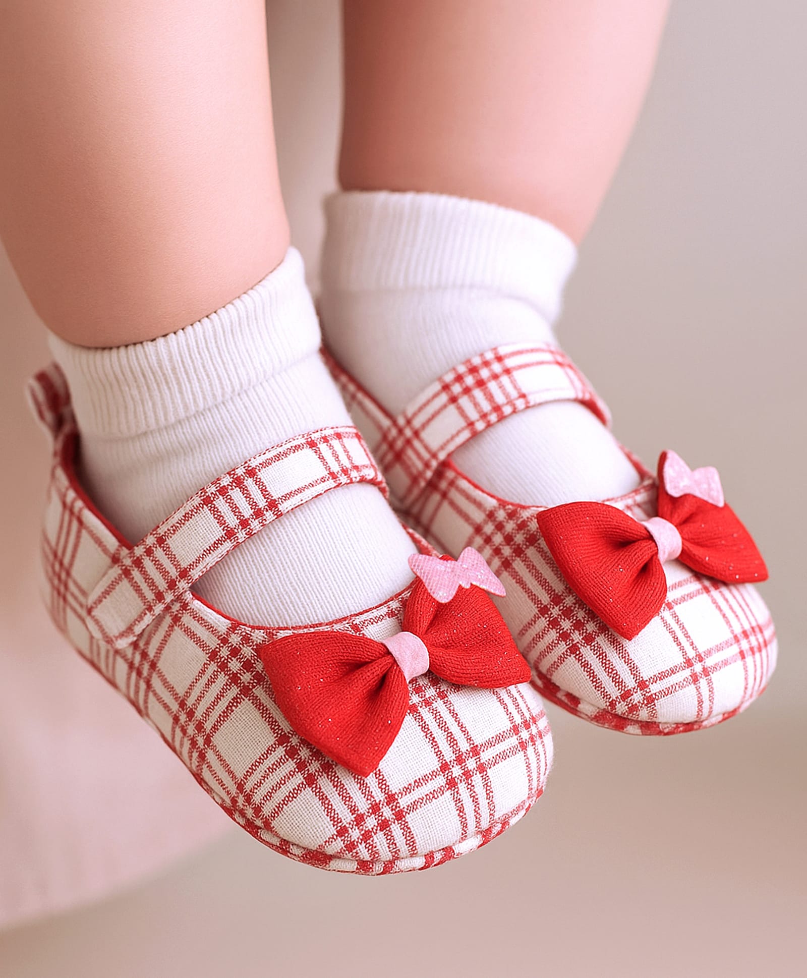 Babyoye Booties with Velcro Closure & Bow Applique -  Red-image-27