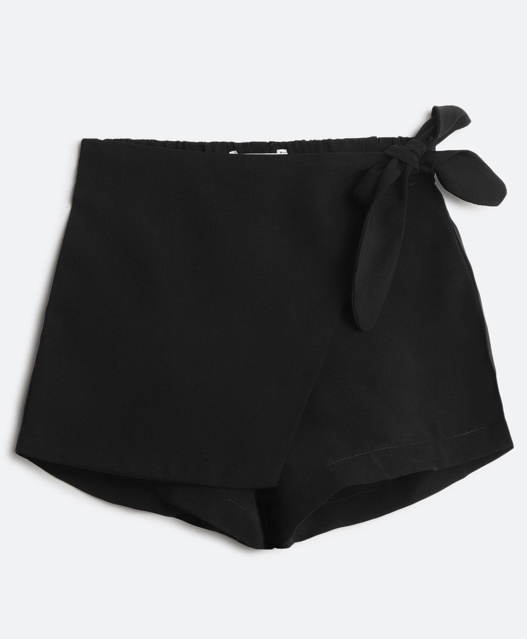 Chuppan Chupai Solid With Front Flap & Bow Tie Detailed Shorts -  Black-picture-15