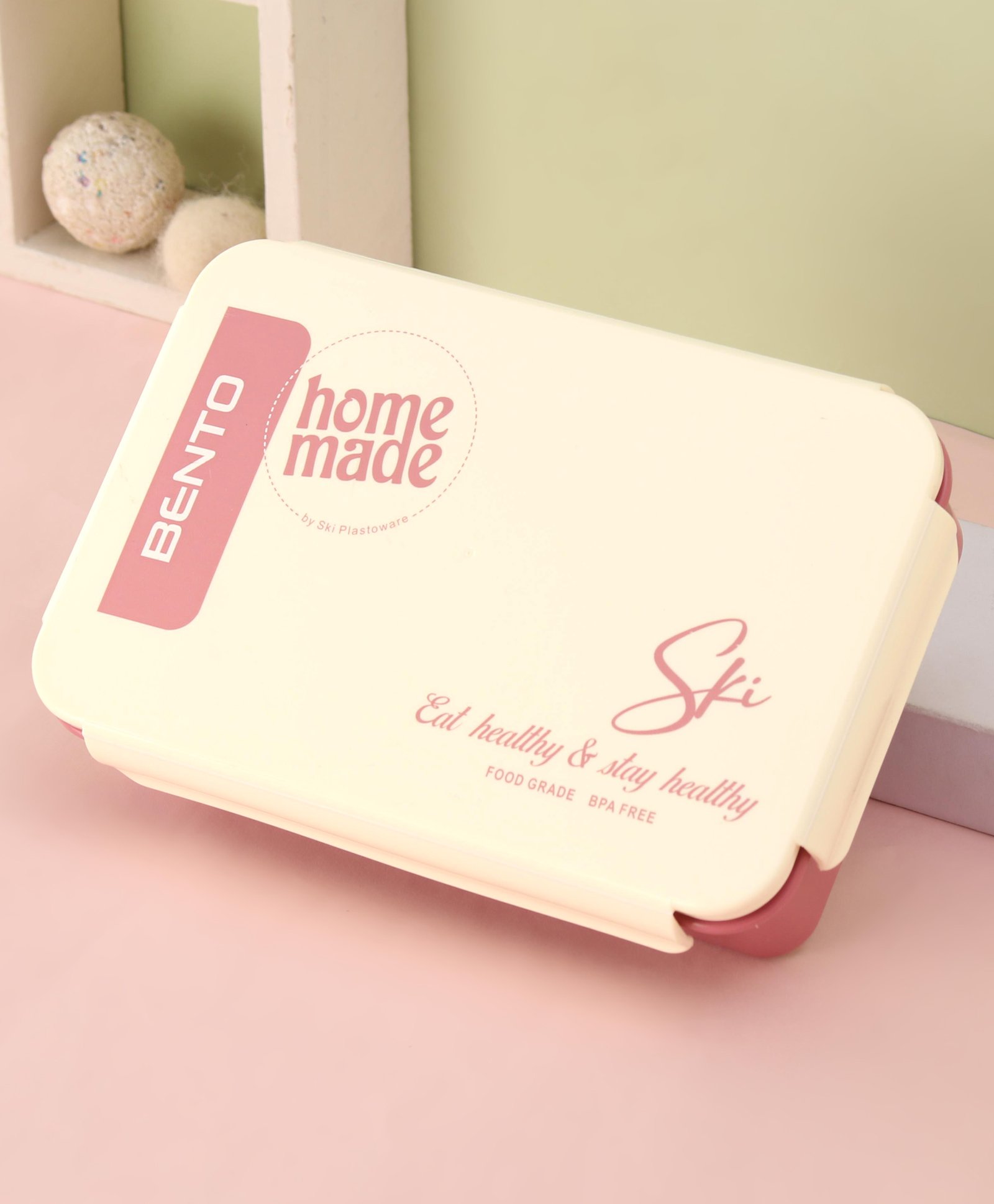 SKI Bento Leak Proof 3 Grid Lunch Box with Spoon- Pink-image-43