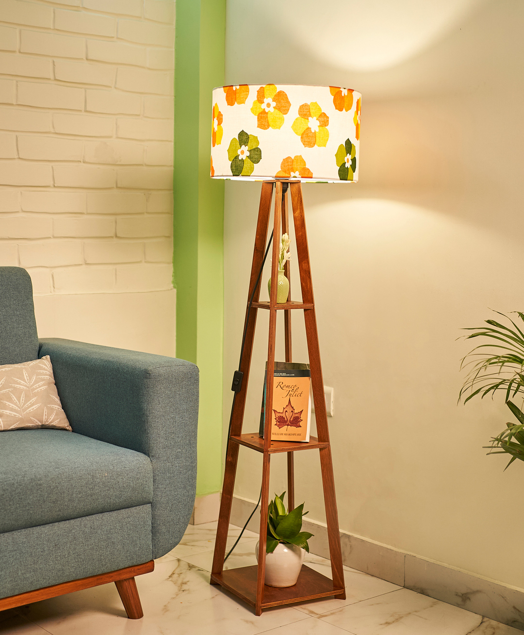 Crosscut Wooden Floor Lamp with shelves (Fresh Flower)-image-13