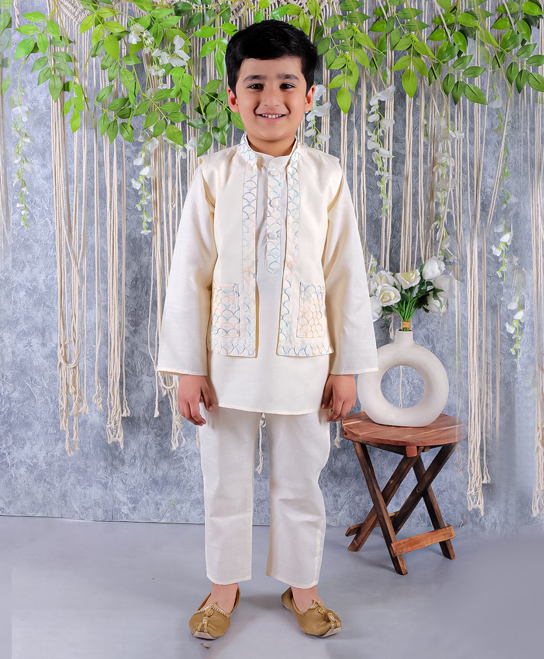 Superminis Full Sleeves Thread Work Embroidered Kurta Pyjama & Jacket - Off White-image-0