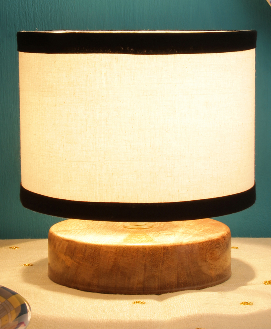 Devansh Cotton Shade Lamp With Natural Wood Base - White And Black-picture-24