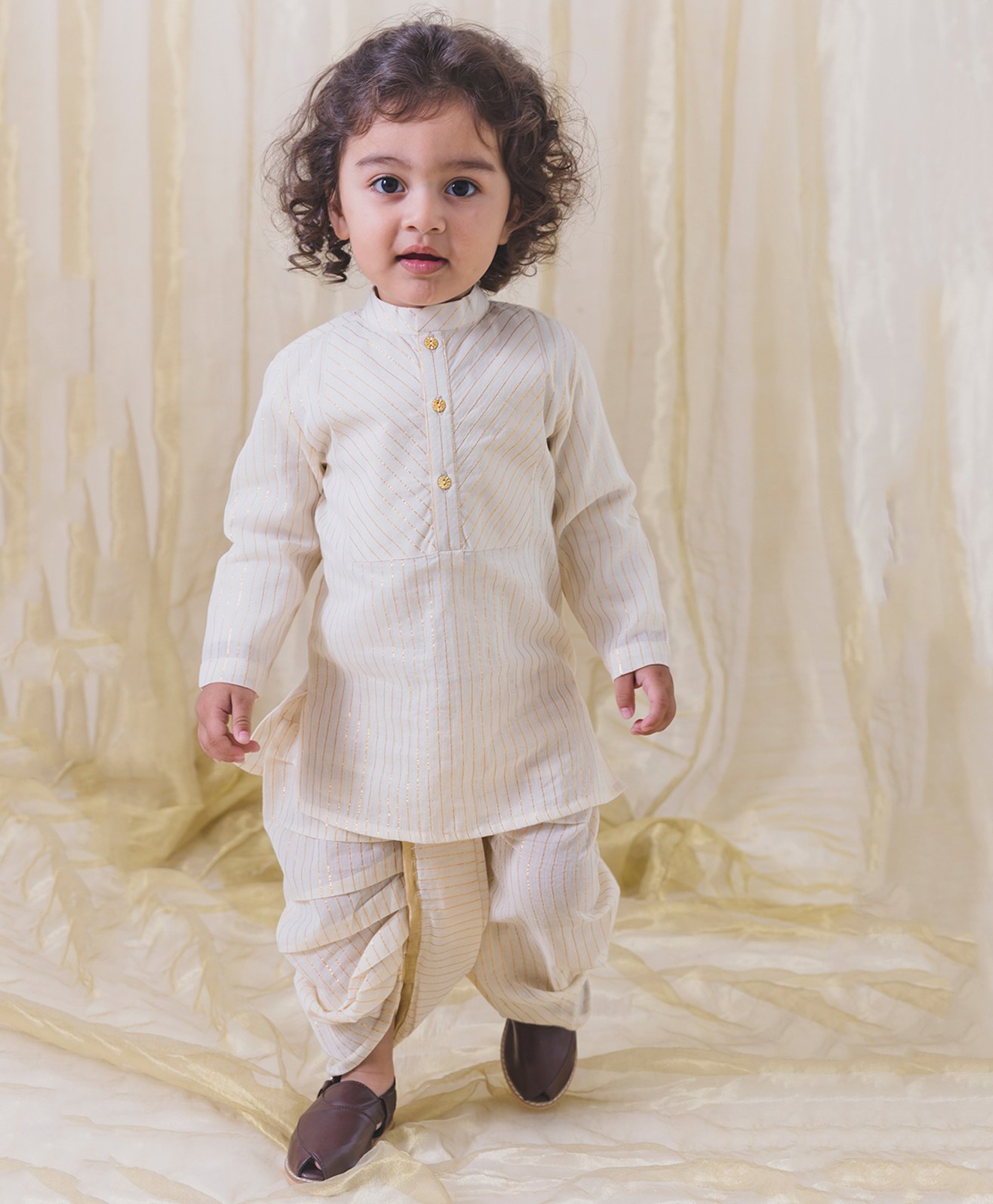 Tiber Taber Full Sleeves Foil Striped Kurta With Coordinating Dhoti  Set - Cream-image-17