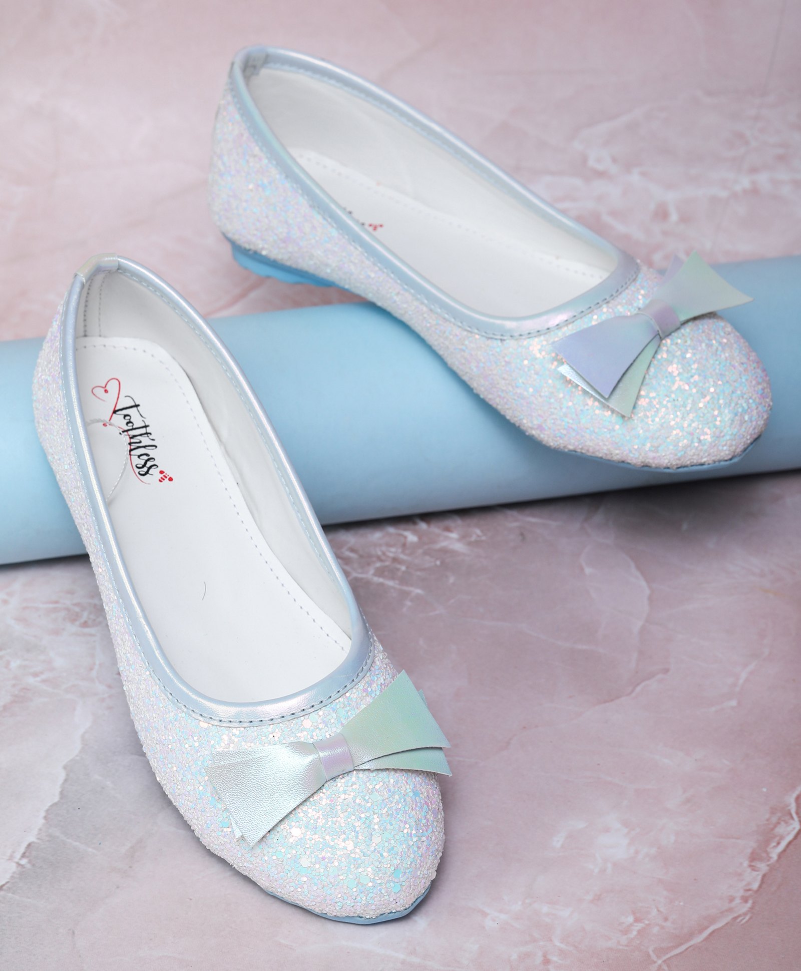 Toothless Sequin & Bow Detailed Ballerinas - White-picture-21