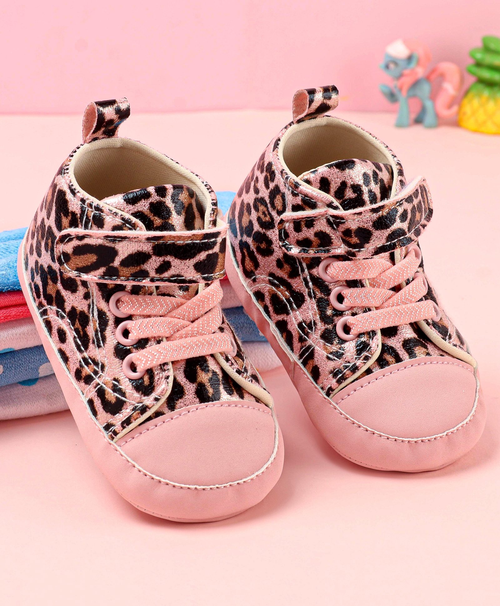 Babyoye Velcro Closure Booties - Pink-image-21