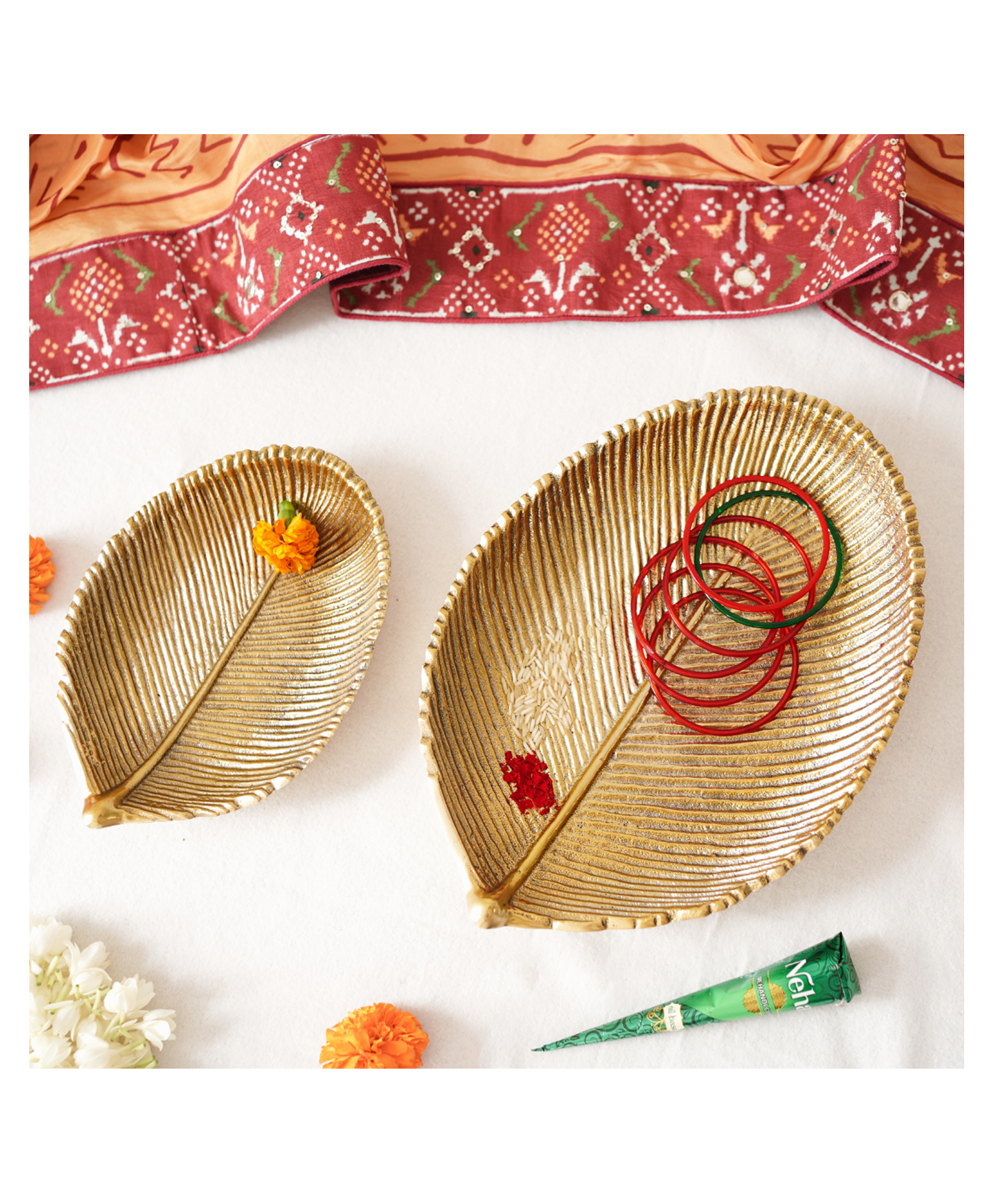 Behoma Metal Leaf Shape Tray for Home Decor Gifting Item, Golden Colour (Set Of 2) 1 Large & 1 Small (Only Tray)-image-47