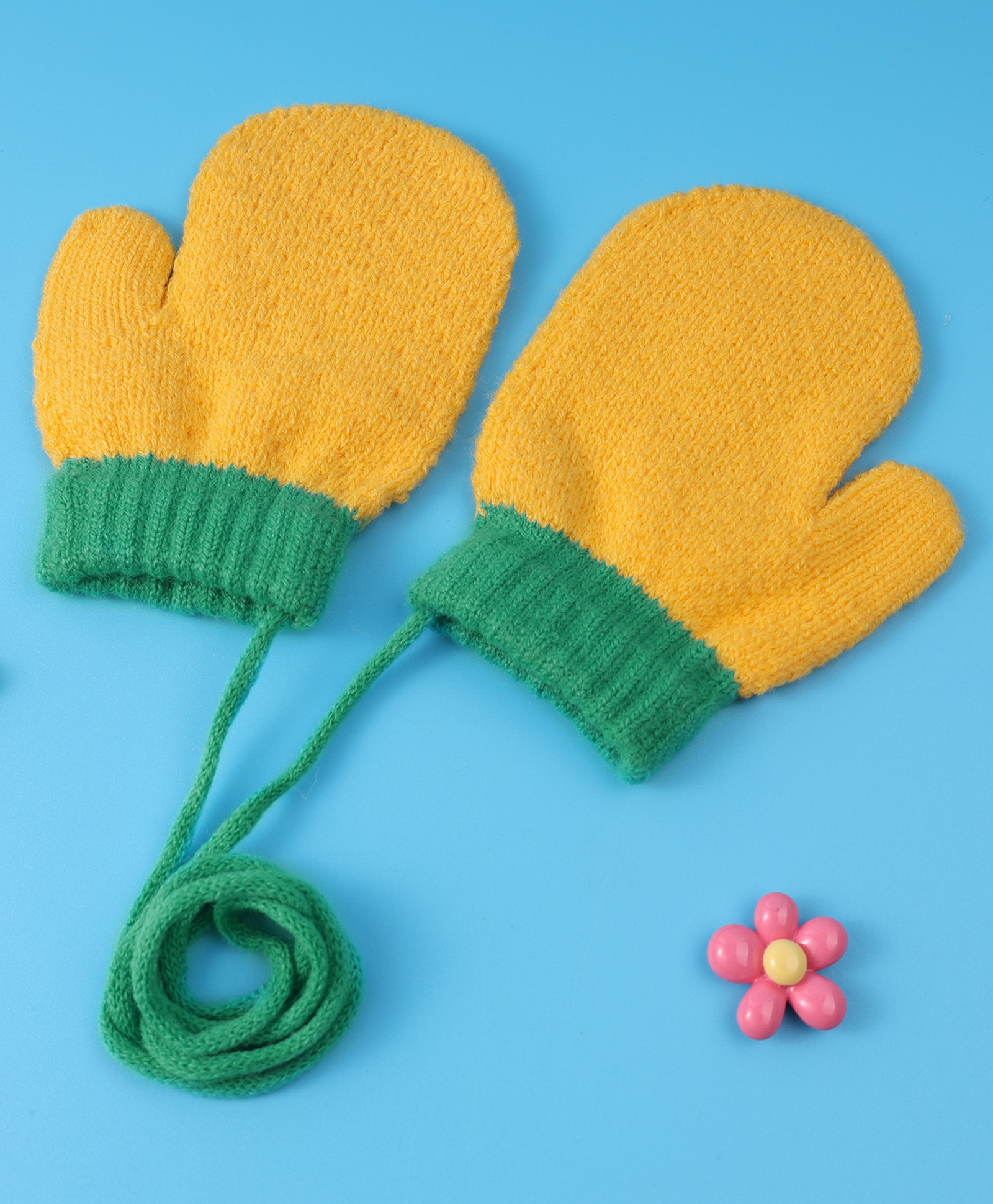 Babyhug Woollen Gloves Solid Color- Yellow & Green-image-26