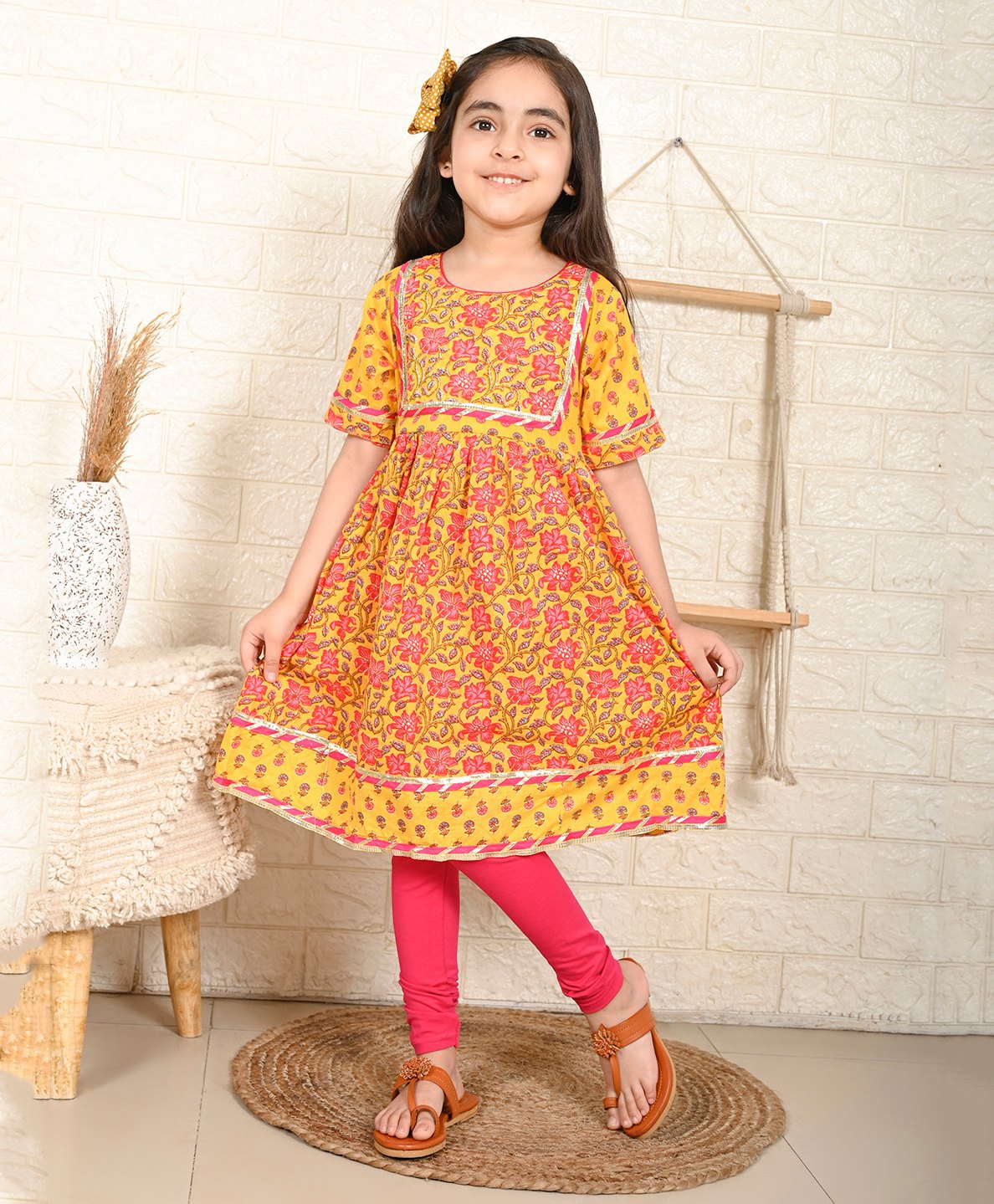 Kinder Kids Three Fourth Sleeves Floral Printed & Gota Lace Embellished Kurta Leggings Set - Yellow & Pink-image-25