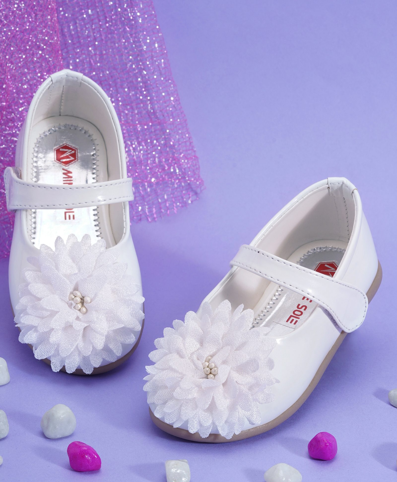 Mine Sole Floral  Applique Detailed  Ballerinas - White-image-13