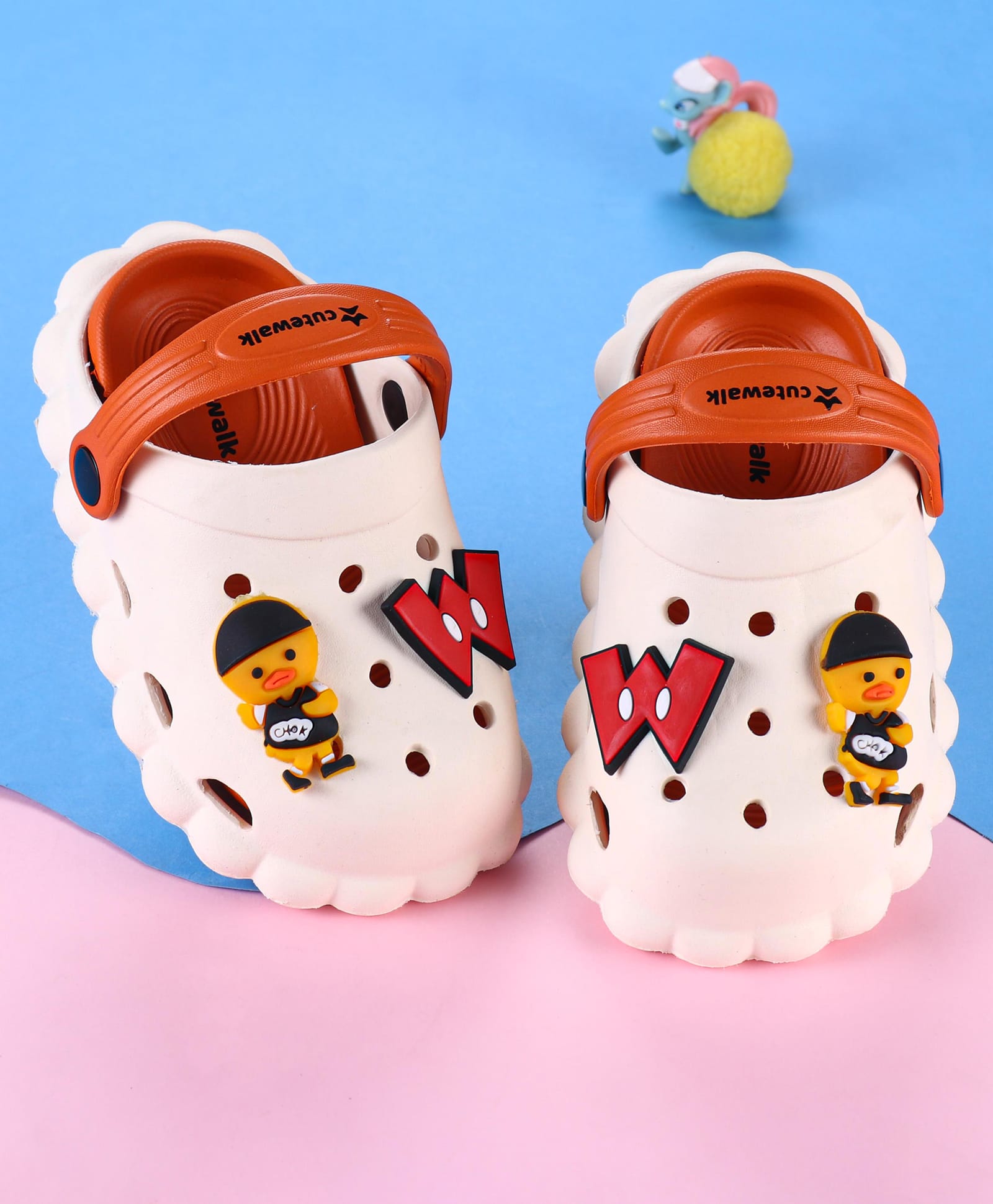 Cute Walk by Babyhug Clogs with Backstrap with Duck Applique - Red-picture-27
