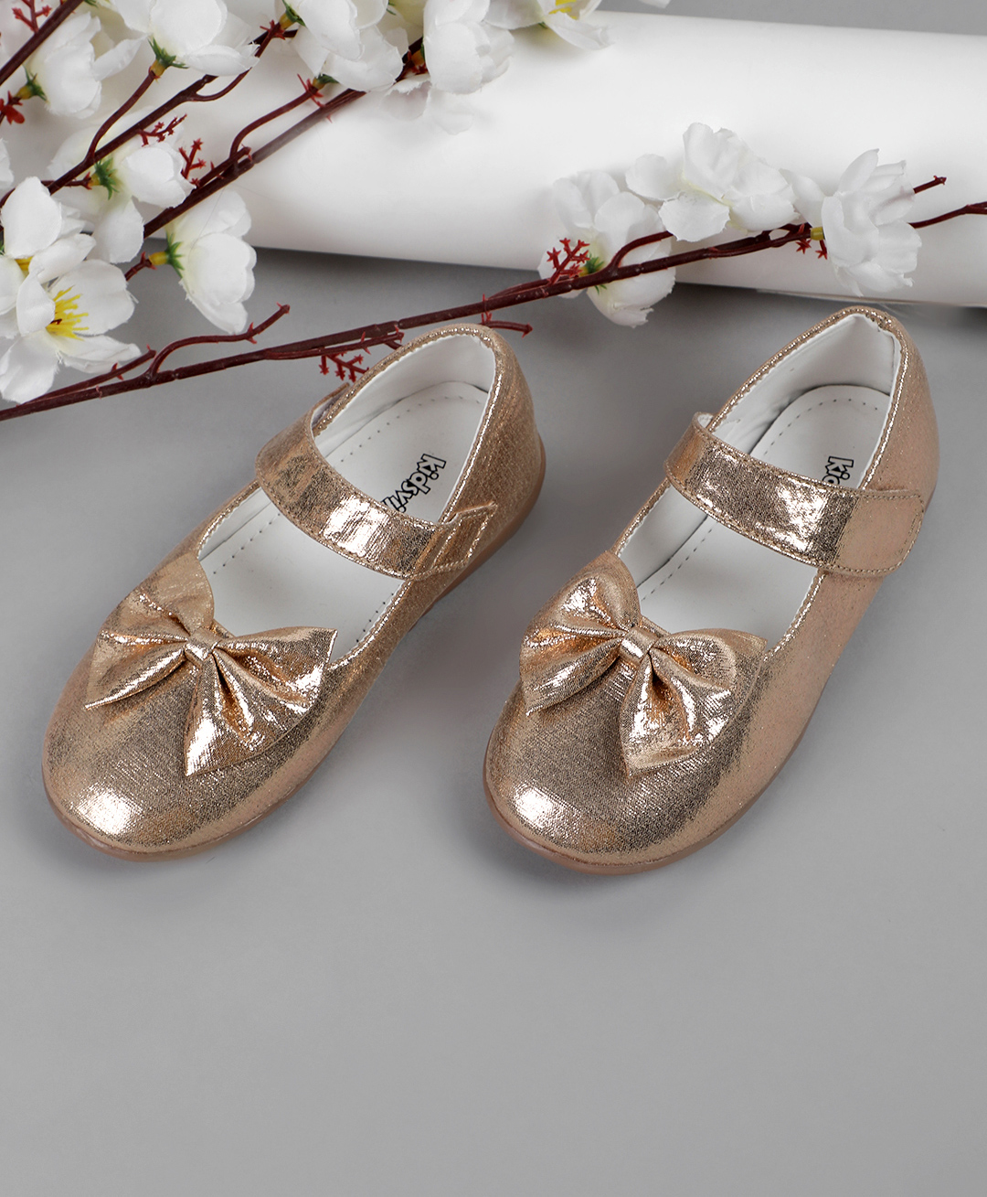 Kidsville Bow & Shimmer Detailed Ballerina - Golden-picture-10