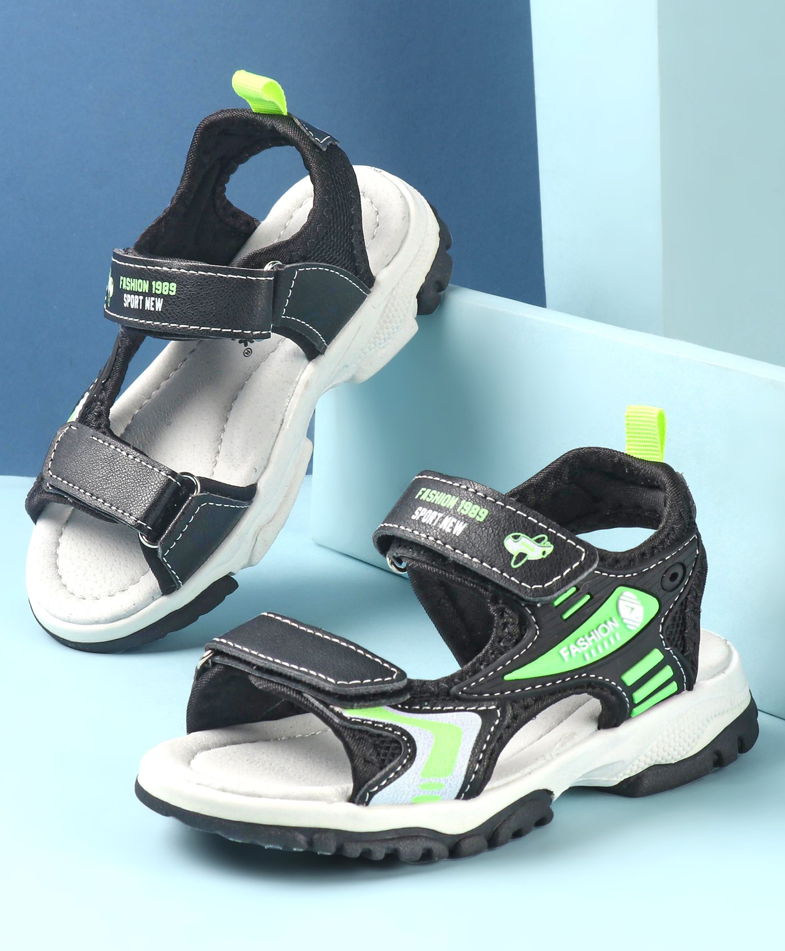 Cute Walk by Babyhug Slip On Sandals with Velcro Closure - Black-image-11