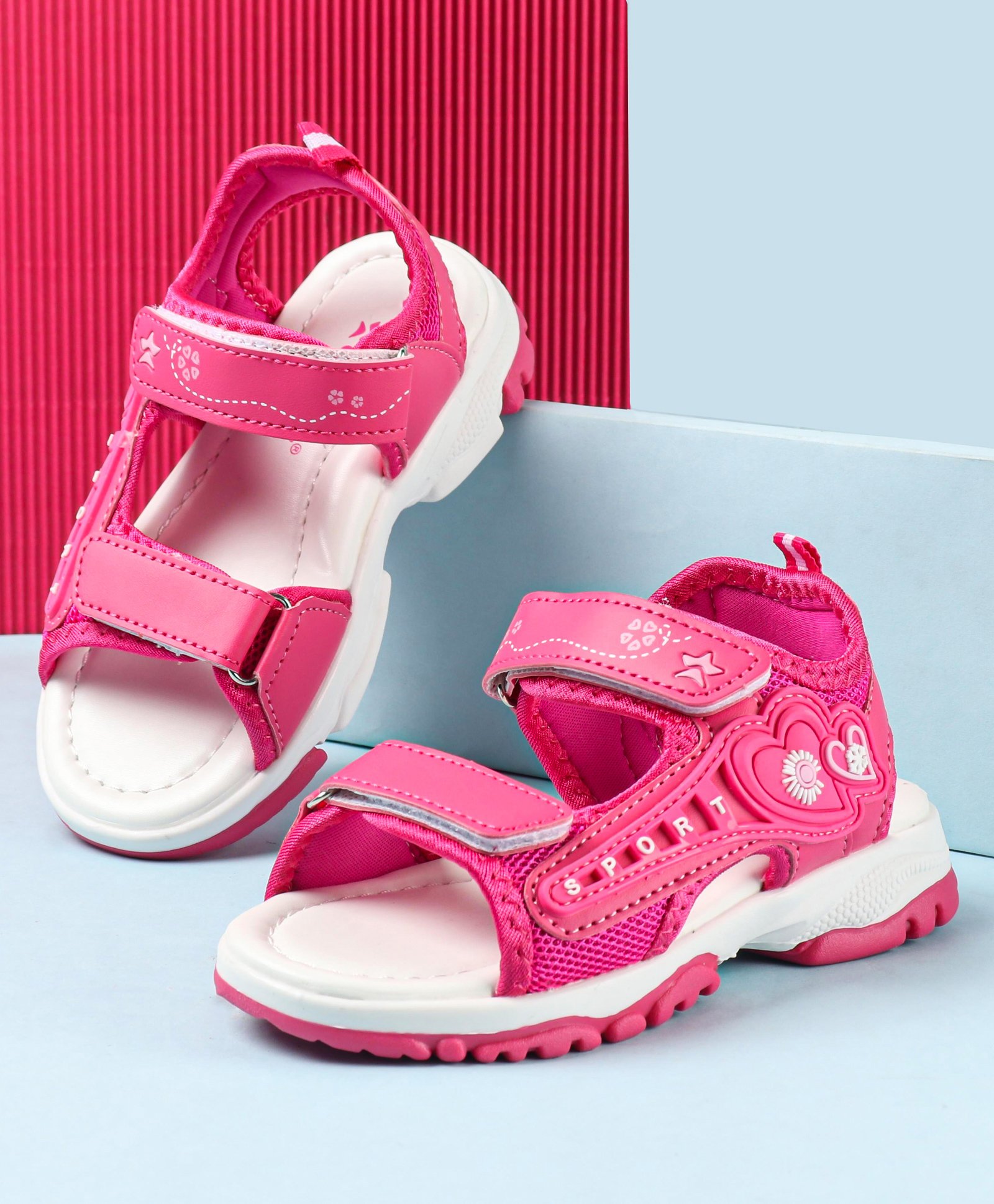 Cute Walk by Babyhug Velcro Closure Sandals - Fuchsia-picture-25