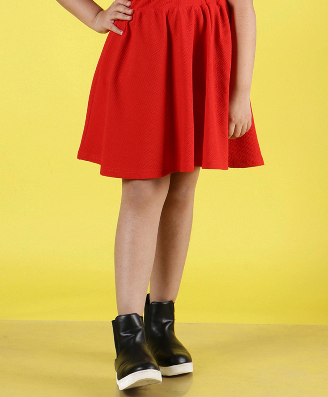 NEUDIS Solid Pleated Skirt - Red-picture-25