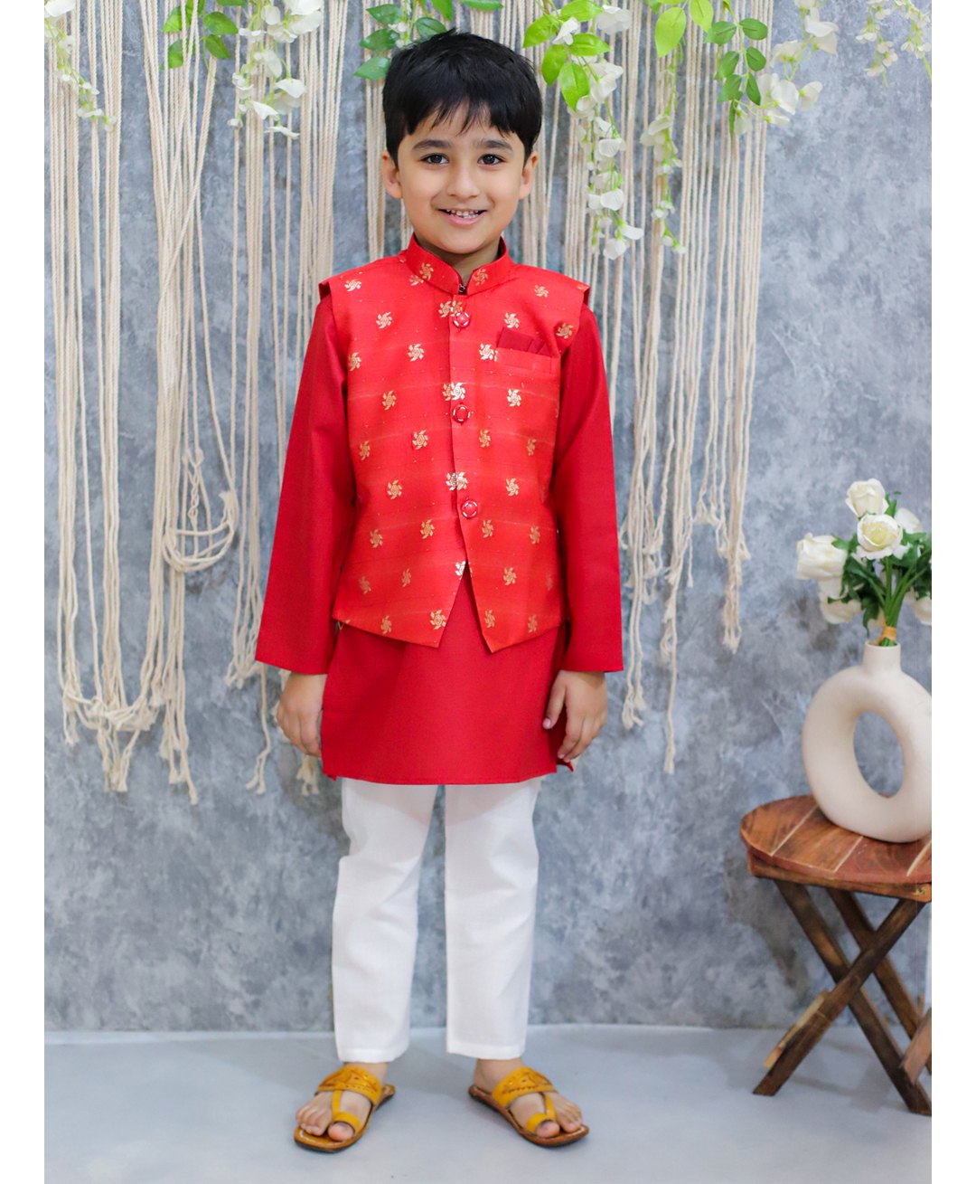 BownBee Full Sleeves Solid Kurta Pyjama With Abstract Foil Printed Jacket - Red-picture-12