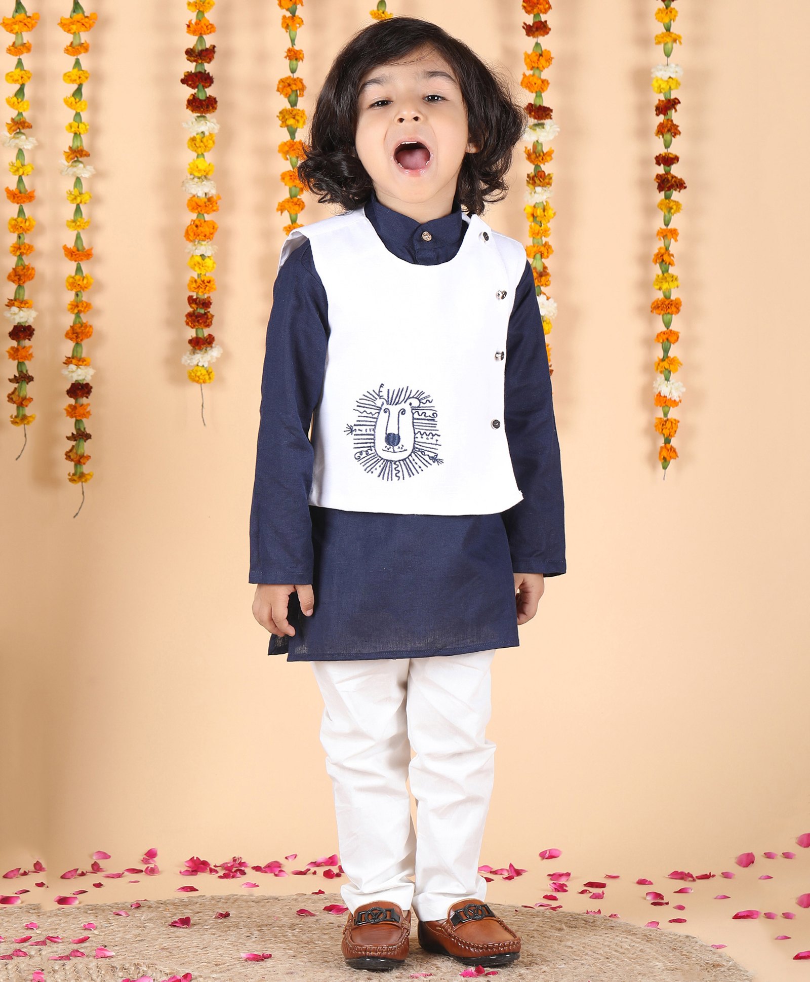 Polka Tots Cotton Full Sleeves Solid Kurta Pyjama With Lion  Embroidered Jacket -  Navy Blue-image-35