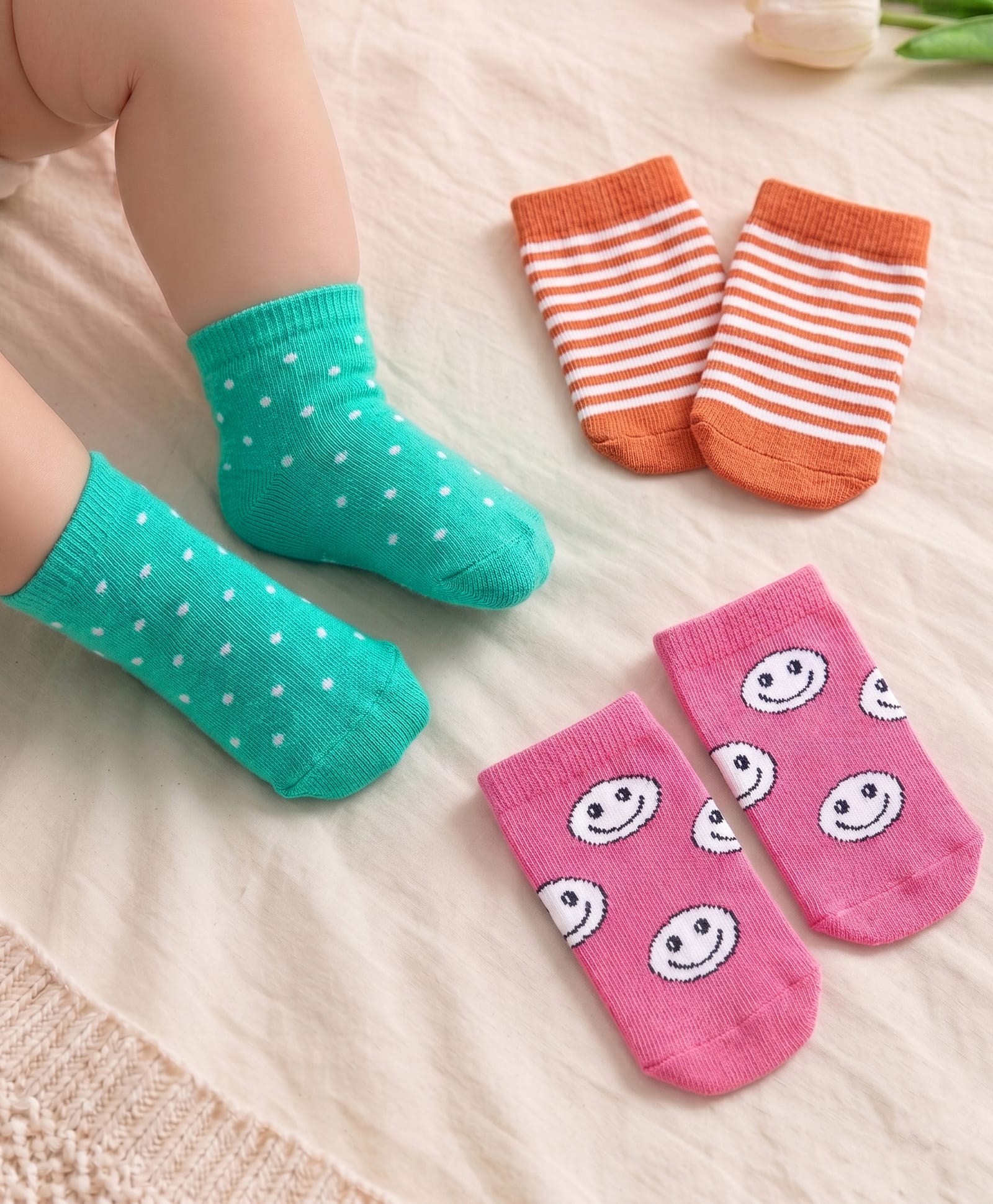 Cute Walk by Babyhug Knitted Anti-Bacterial Ankle Length Striped & Polka Dots Designed Socks Pack of 3 - Pink Green & Orange-image-31