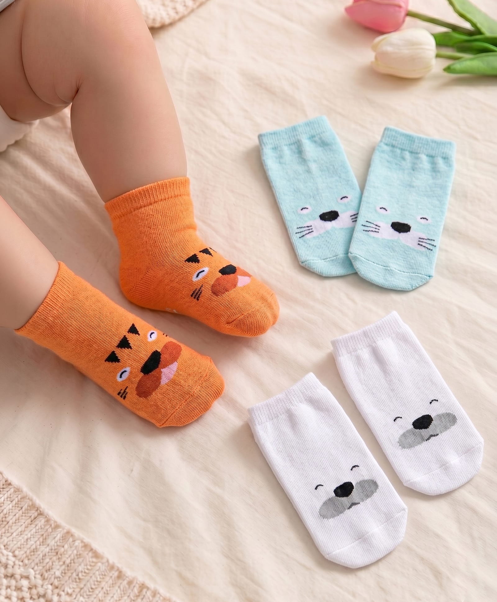 Cute Walk by Babyhug Knitted Anti-bacterial Ankle Length Animal Designed Socks Pack of 3 - White Blue & Orange-image-27