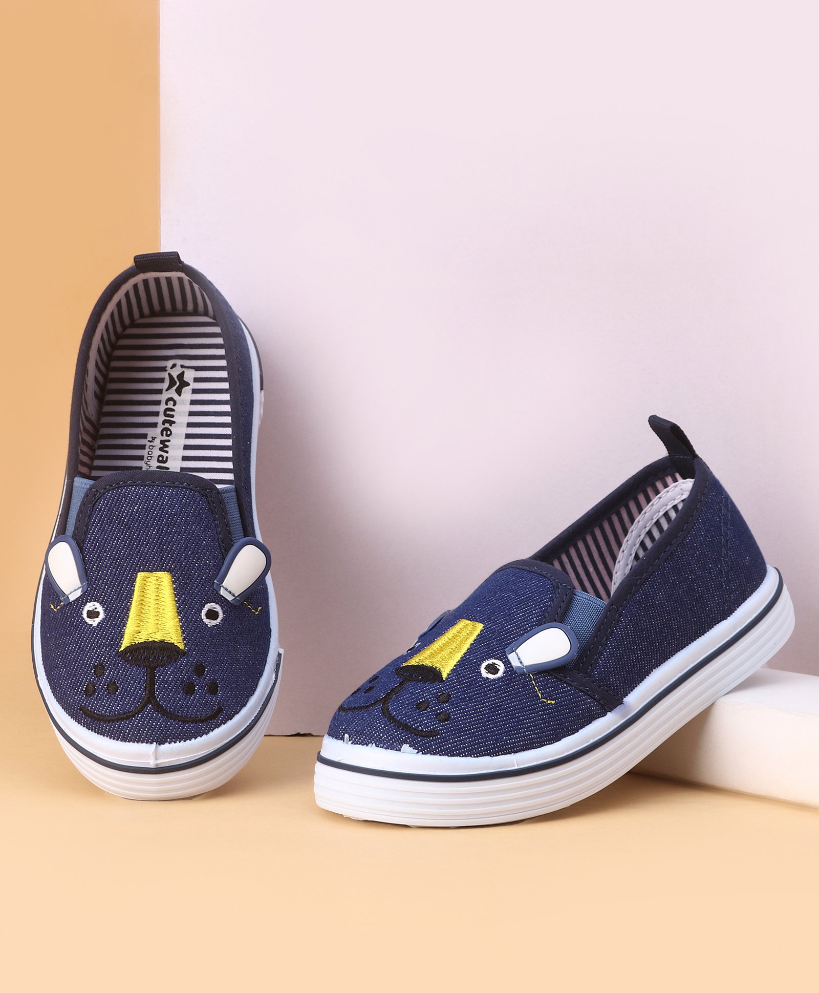 Cute Walk by Babyhug Slip on Casual Shoes with Bear Print- Blue-picture-12