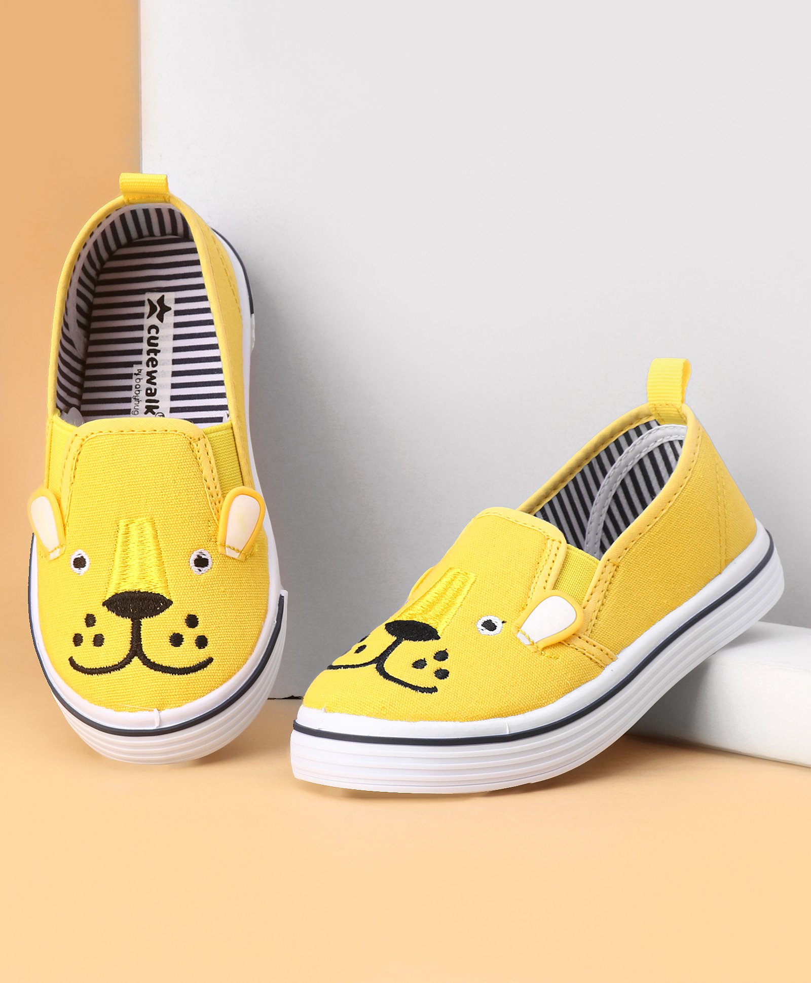 Cute Walk by Babyhug Slip on Casual Shoes with Bear Print- Yellow-picture-26