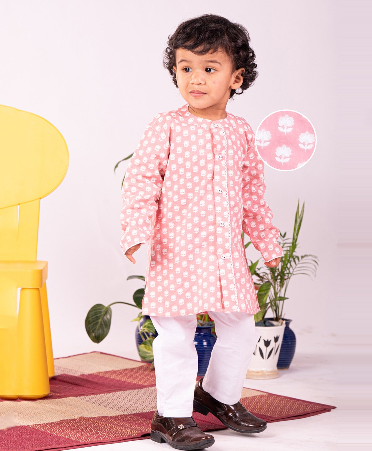 Vastramay Cotton Full Sleeves Floral  Printed Kurta And Pyjama Set -  Pink-image-17
