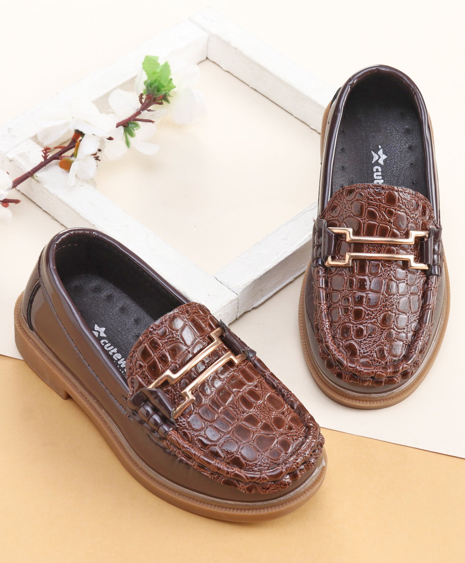 Cute Walk by Babyhug Slip On Loafer Shoes With Textured Design - Dark Brown-image-12