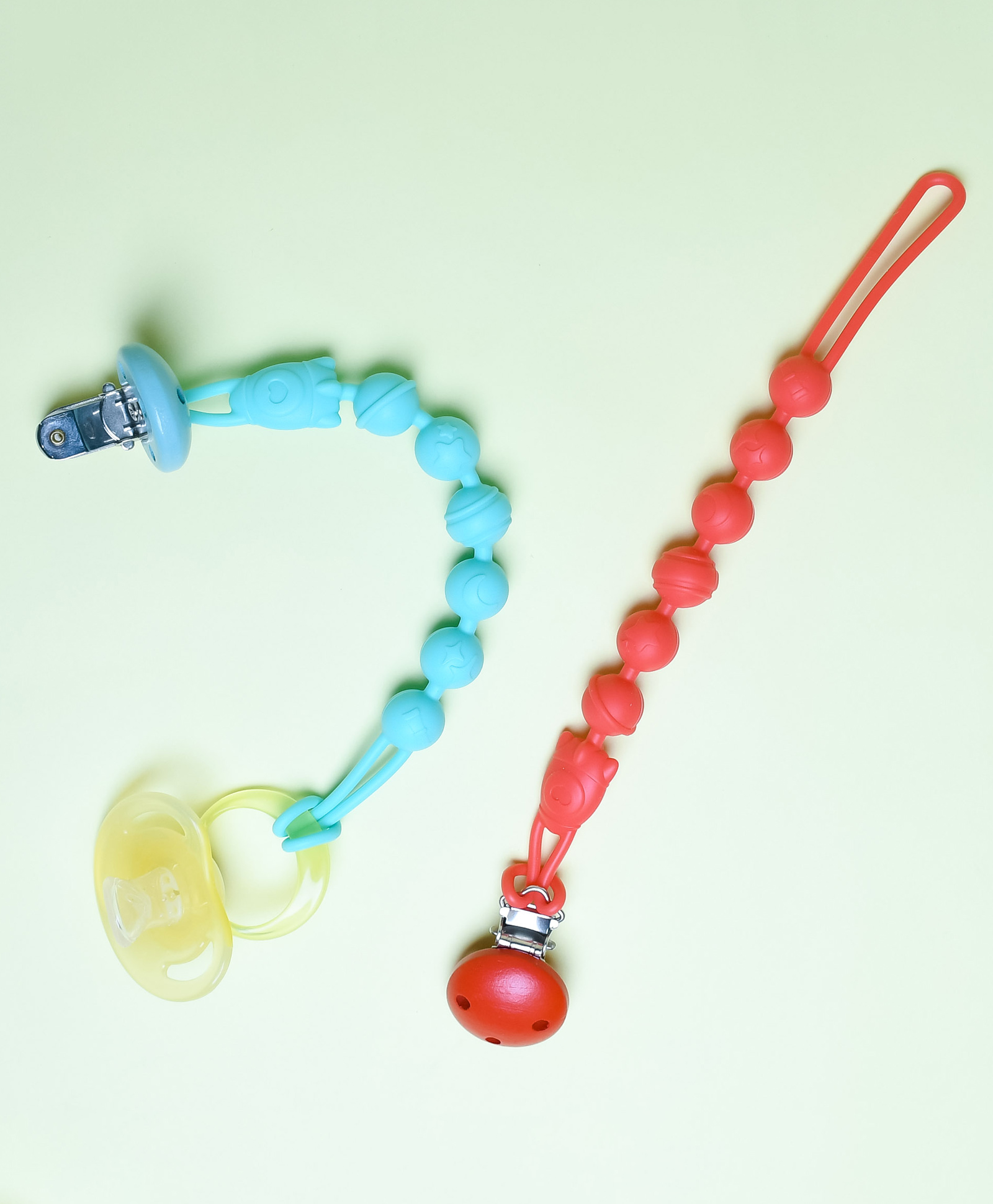 THE LITTLE LOOKERS Silicone Pacifier Clip for Baby Boys and Girls, One Piece Pacifier Clips, Wooden Soother Clips Design, Fits Most Pacifiers and Teething Toys - Blue & Red-image-11