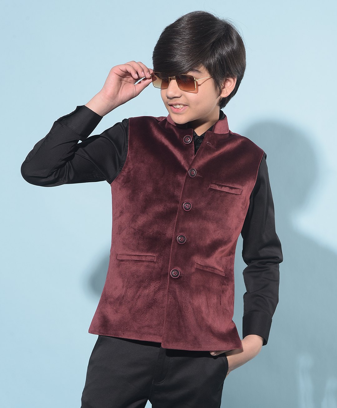 CRIMSOUNE CLUB  Sleeveless Solid Waistcoat - Wine-picture-11