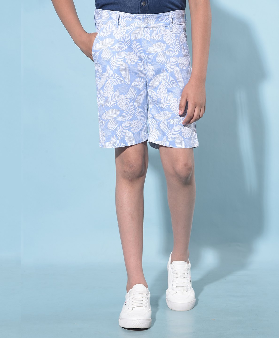 CRIMSOUNE CLUB Leaves Printed Shorts - Blue-picture-23