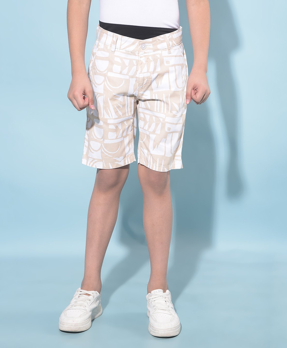 CRIMSOUNE CLUB Abstract Printed Shorts - Beige-picture-14