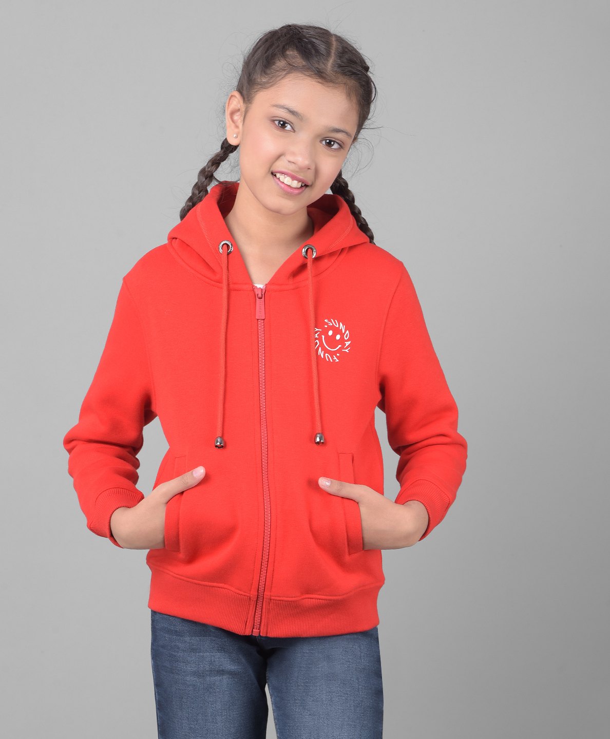 CRIMSOUNE CLUB Cotton Full Sleeves Sunday Funday Text Printed Hooded Sweatshirt - Red-image-26