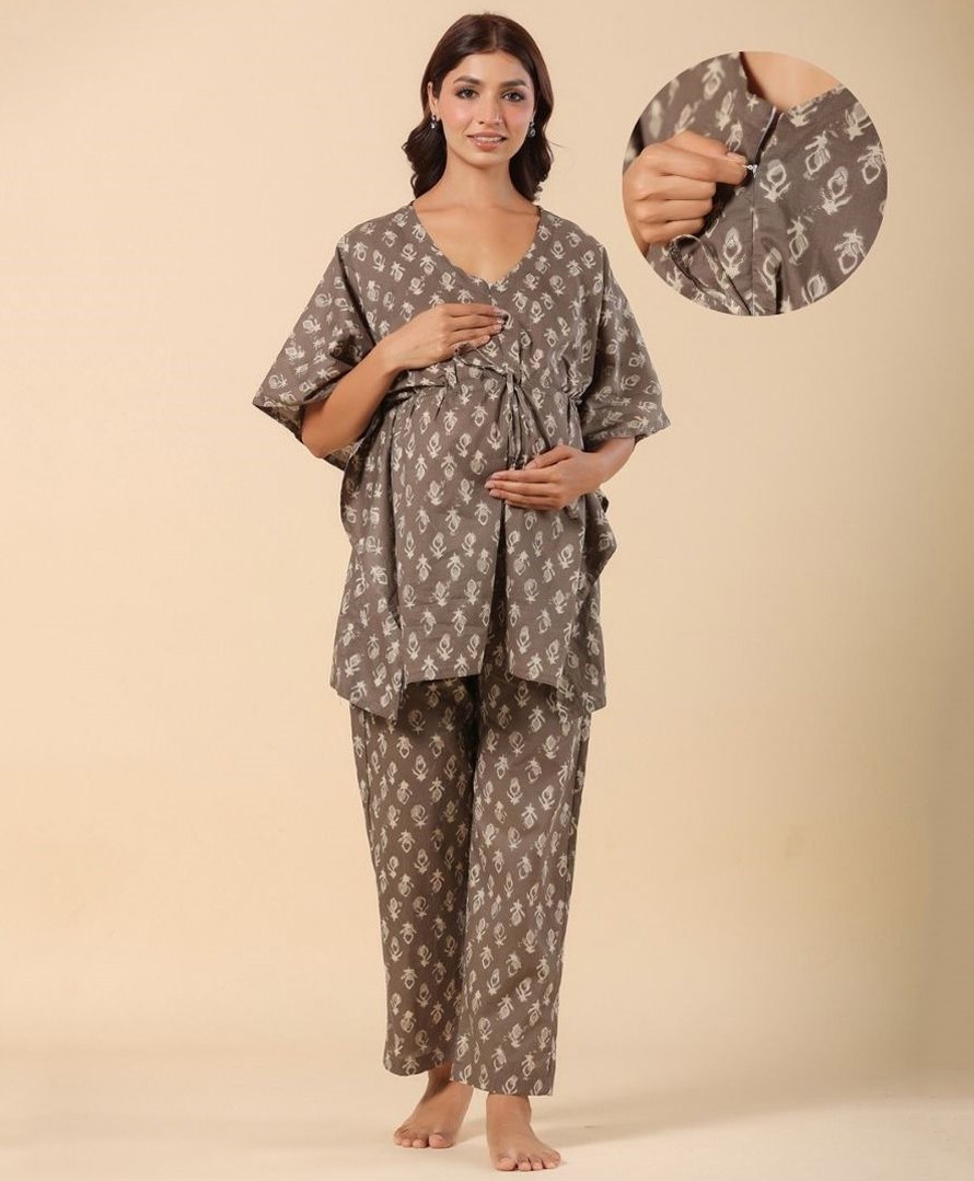 Ikk Kudi by Seerat Cotton Woven Three Fourth Batwing Sleeves Abstract Motif Printed Kaftan Top With Zipper Nursing Access & Pant Set - Grey-picture-21