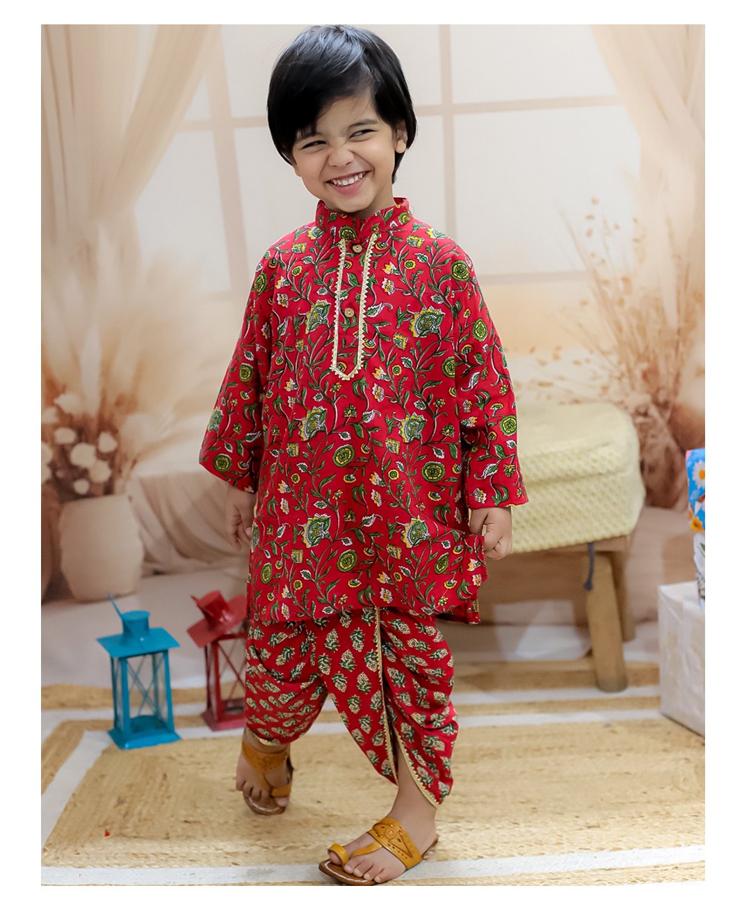 BownBee Full Sleeves Floral Printed & Gota Lace Embellished Kurta Dhoti Set - Red-picture-38