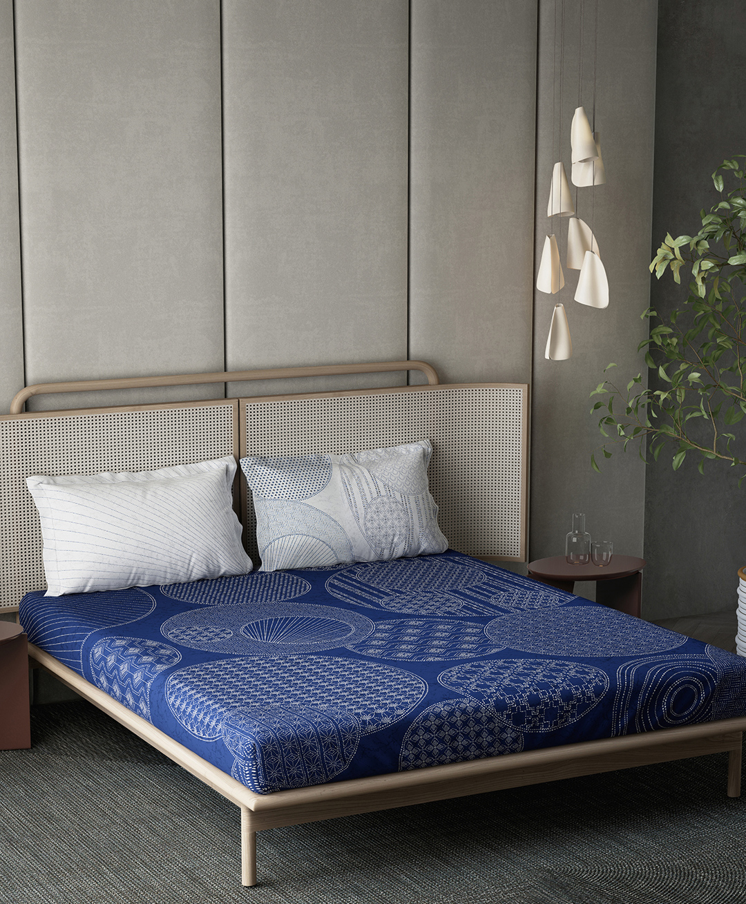 DDecor Blue White Geometric Cotton 140 TC King Bedsheet With 2 Pillow Covers