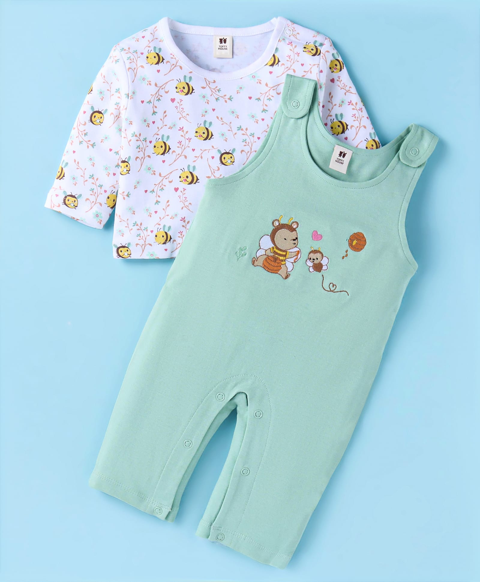 ToffyHouse 100% Cotton Knit Full Sleeves Honey Bee Printed T-Shirt & Dungaree Style Romper - Light Blue-image-4