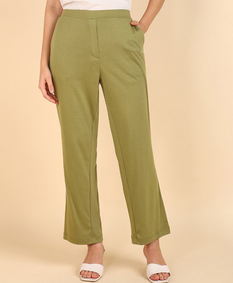 Zelena 100% Modal Solid Flared Pant - Olive Green-image-28