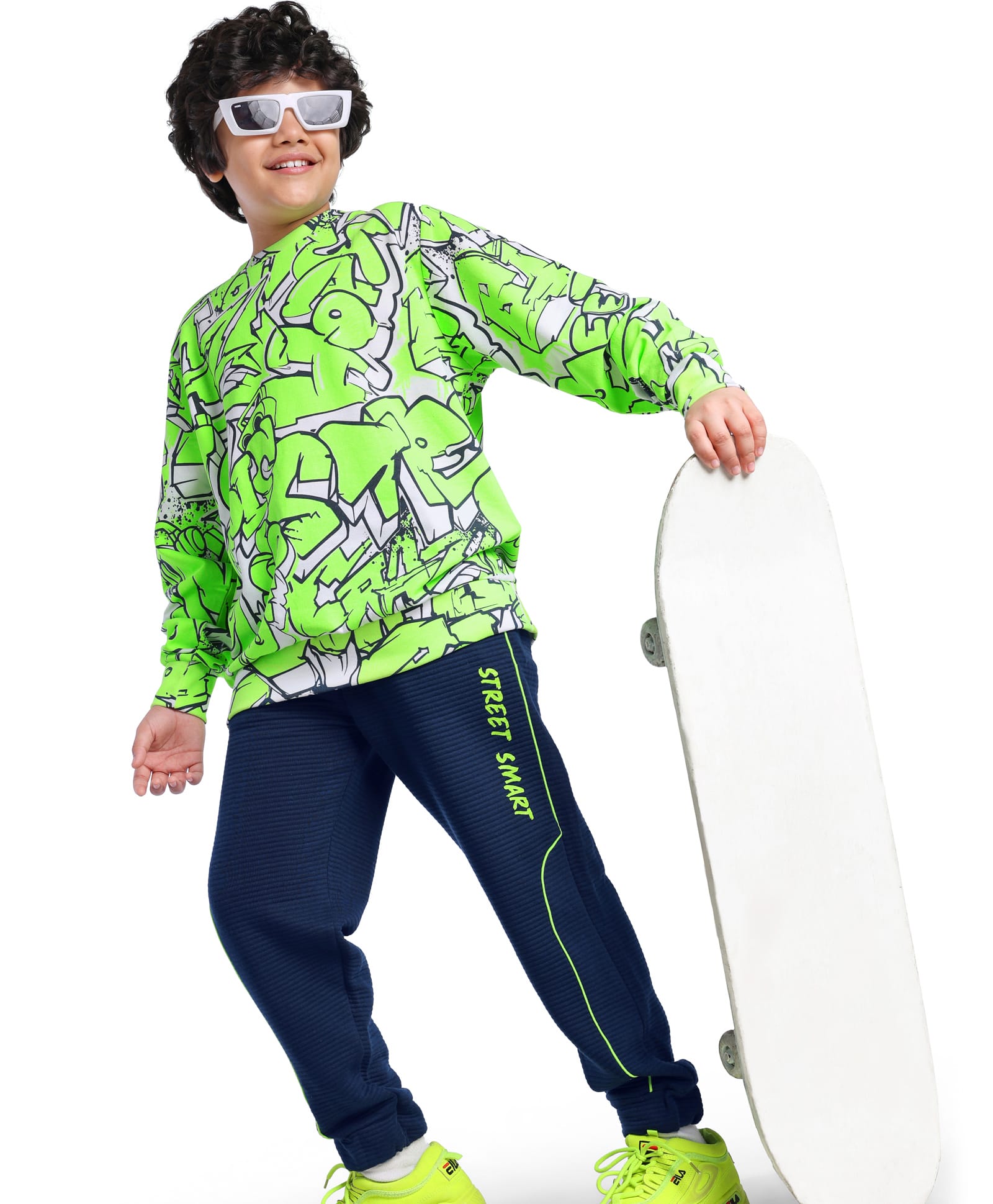 Ollington St. 100% Cotton Knit Full Sleeves Sweatshirt & Joggers Set With Street Art Print - Green & Navy-picture-19