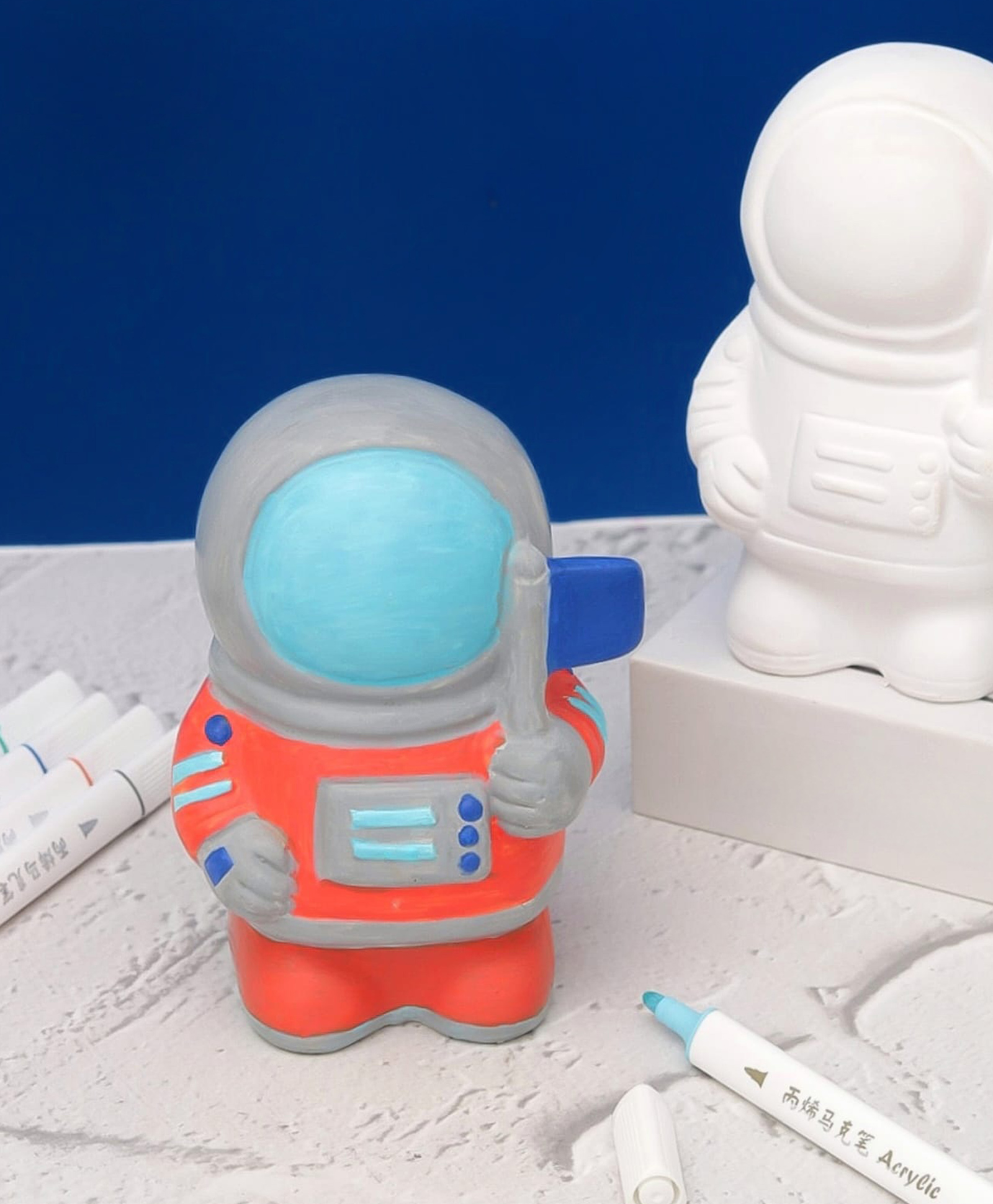 Yellow Bee Colourme Ceramics DIY Colour & Display Model  Astronaut-image-34
