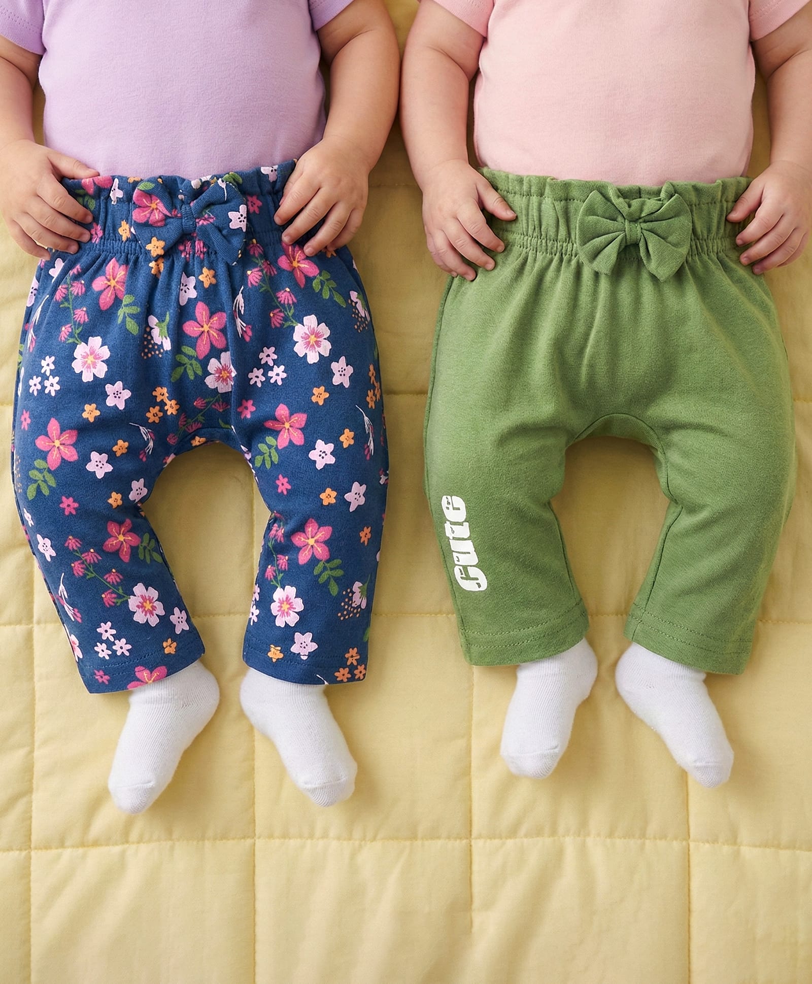 Babyoye Eco Conscious Cotton Knit Full Length Diaper Leggings With Text & Floral Print Pack Of 2 - Navy & Olive Green