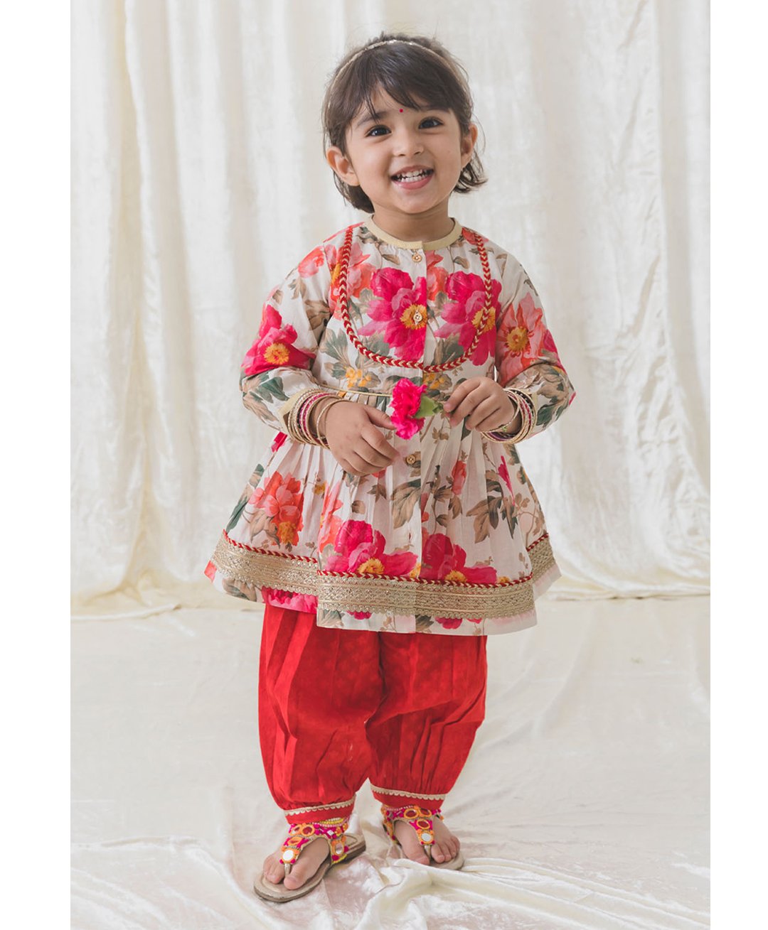 Tiber Taber Full Sleeves Lace Embellished & Floral Printed Kurta With Salwar - Cream-picture-1