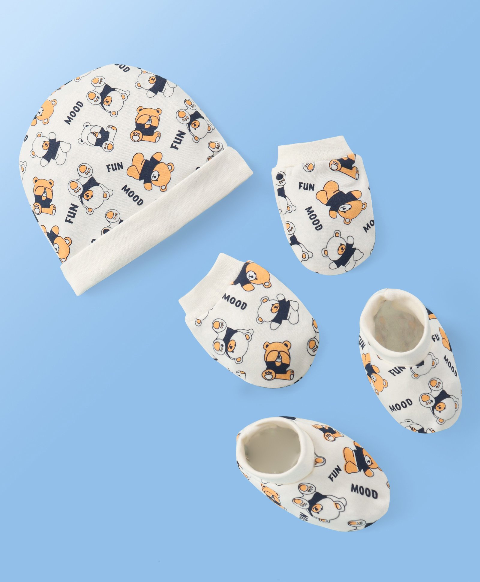 Doodle Poodle Interlock Knit Teddy Printed Cap Mittens & Booties White - Diameter 9.5 cm-image-49
