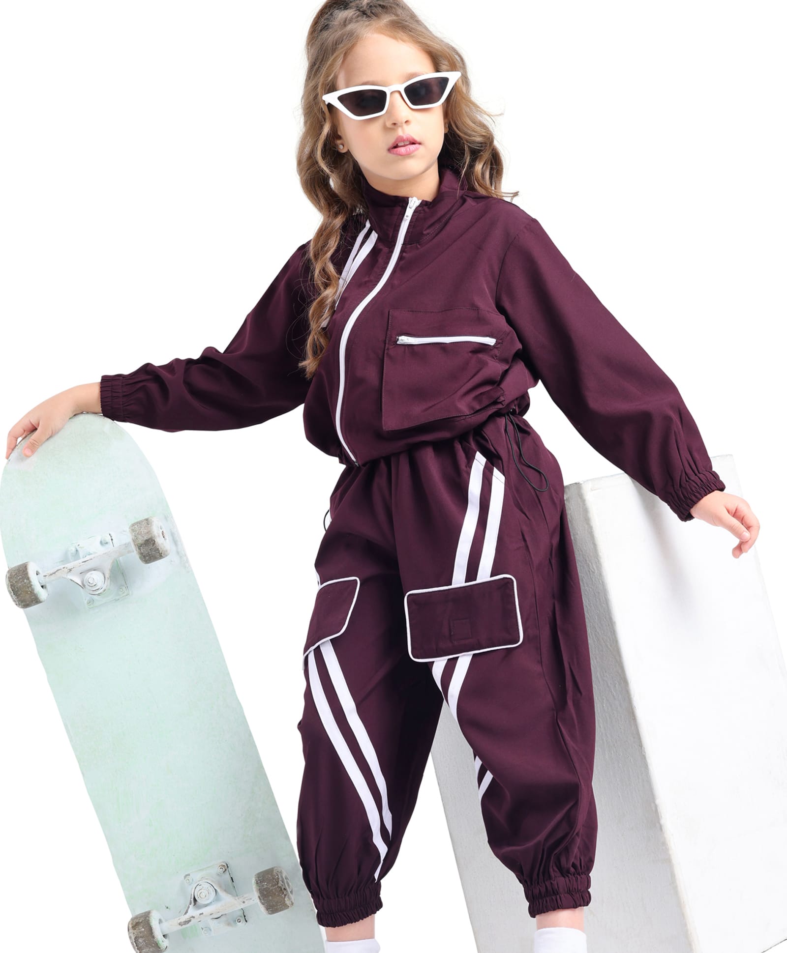 Ollington St. Woven Full Sleeves Front Zipper Jacket & Joggers Winter Wear Set With Stripes Detailing - Wine-picture-16