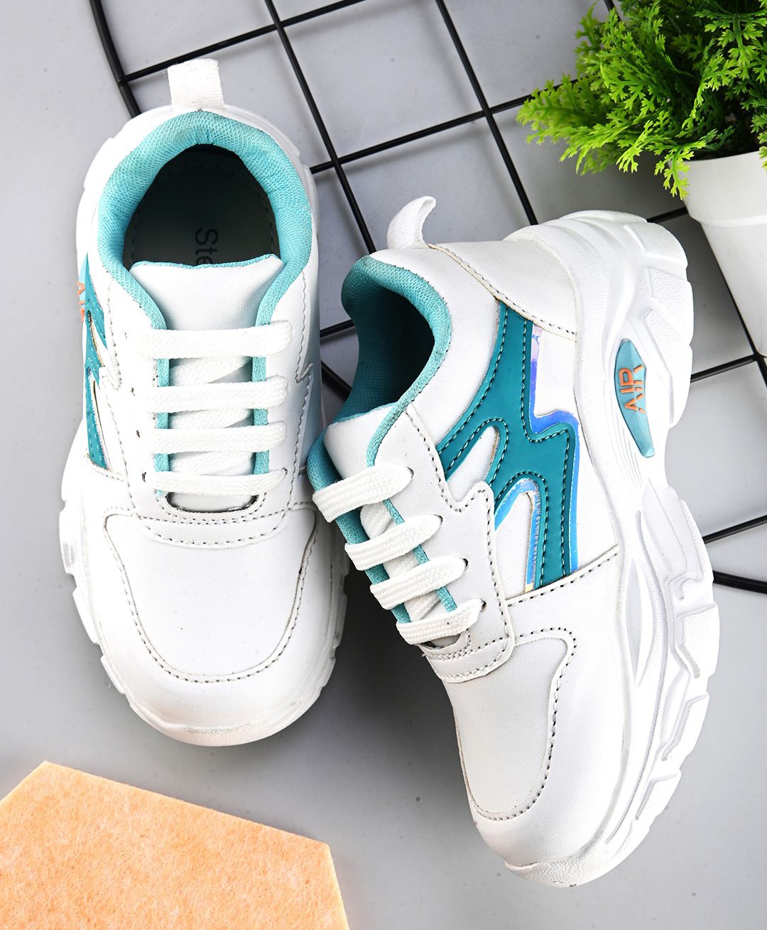 Steprite Colour Blocked Lace Up Sneakers - Green-picture-27