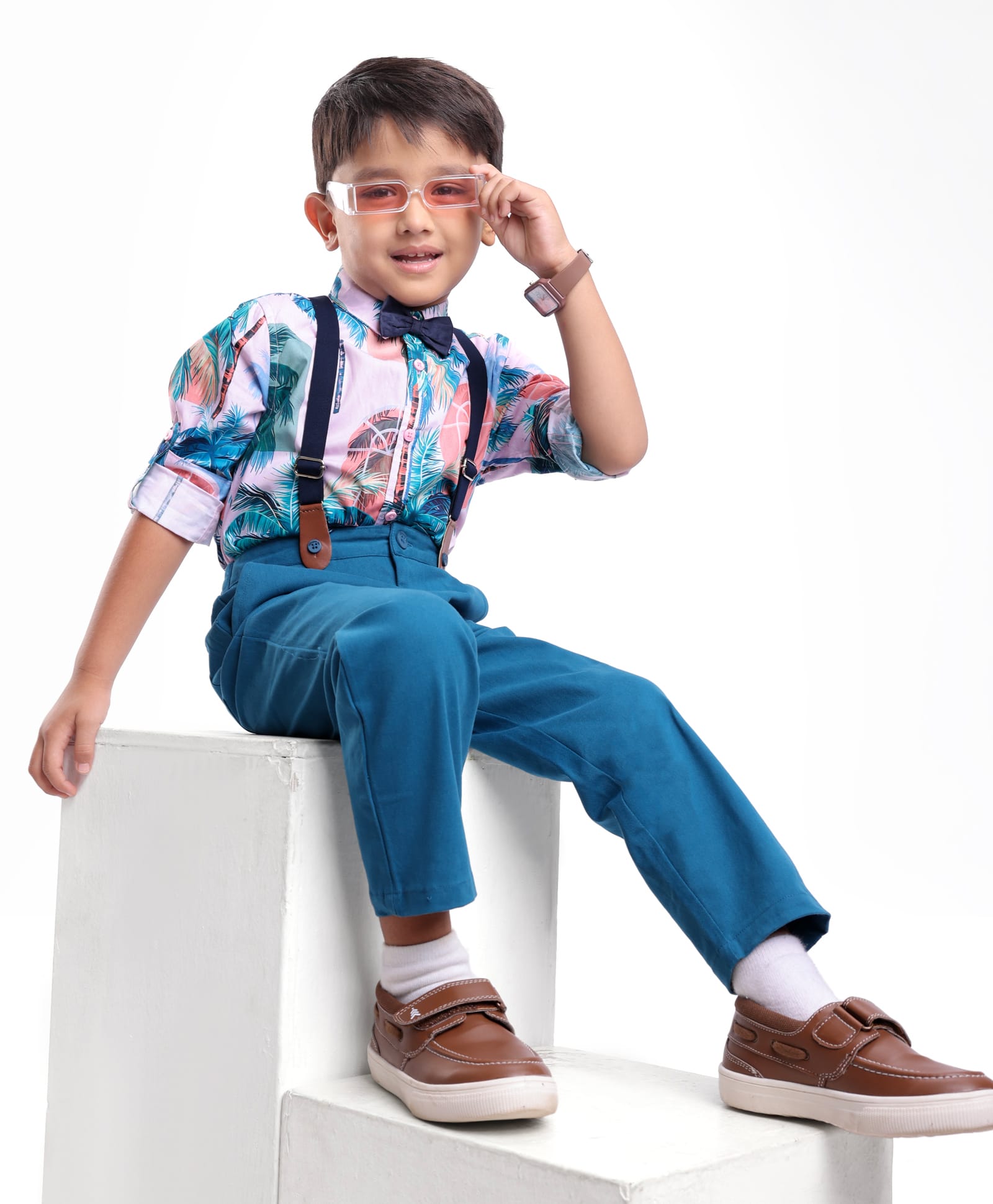 Ollington St. 100% Cotton Full Sleeves Collared Shirt & Twill Pant Set with Bow & Suspender Tropical Theme Print -Light Pink-picture-21