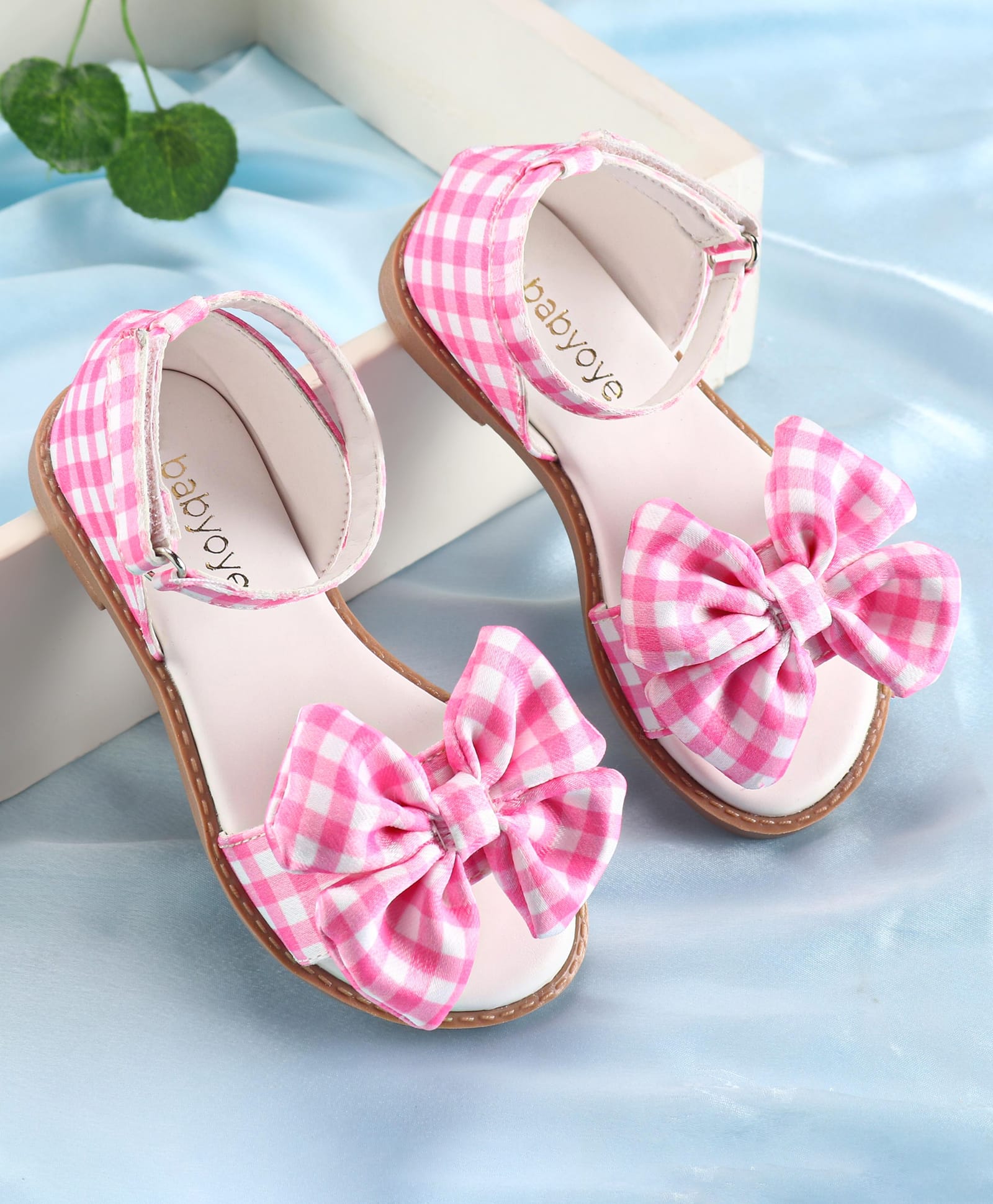 Babyoye Sandals with Velcro Closure & Bow Applique - White & Pink-picture-17