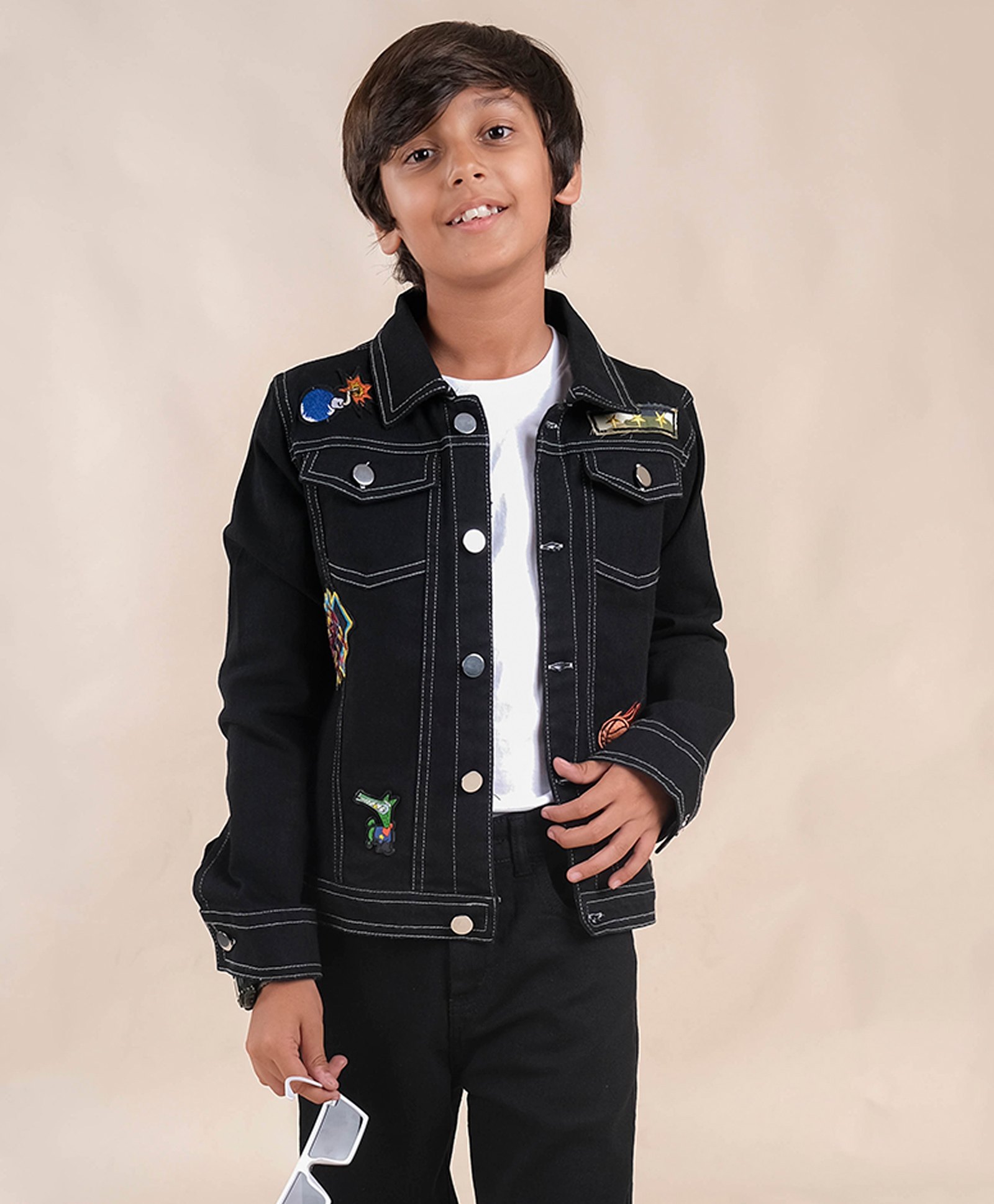 Kiddopanti Full Sleeves Patch Detailed Denim Jacket - Black-picture-27